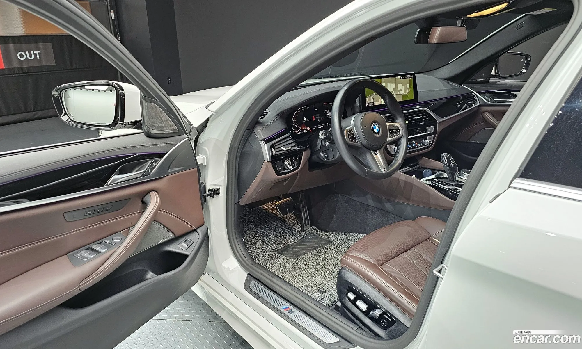 BMW 5 Series 2023 — 16
