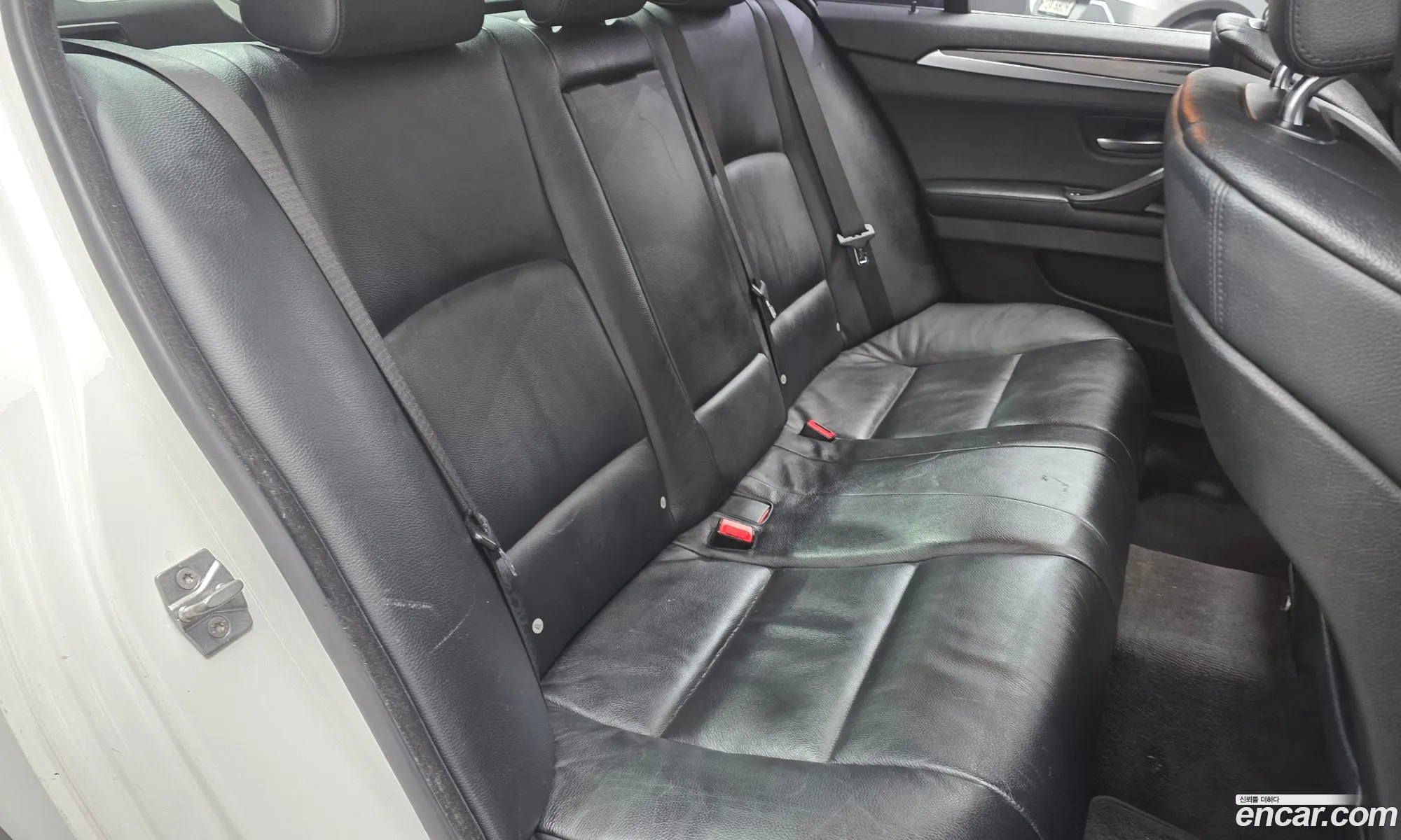 BMW 5 Series 2011 WBAFW1107BC664307 — 17