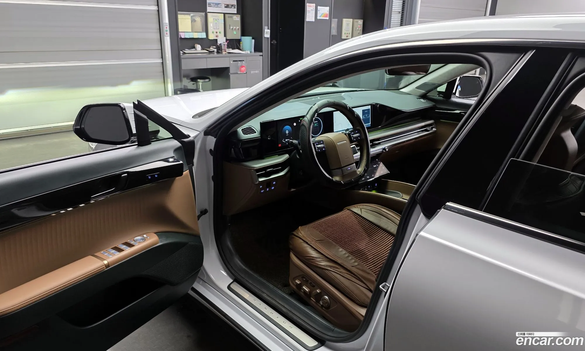 Hyundai Grandeur Hybrid 2024 — 11