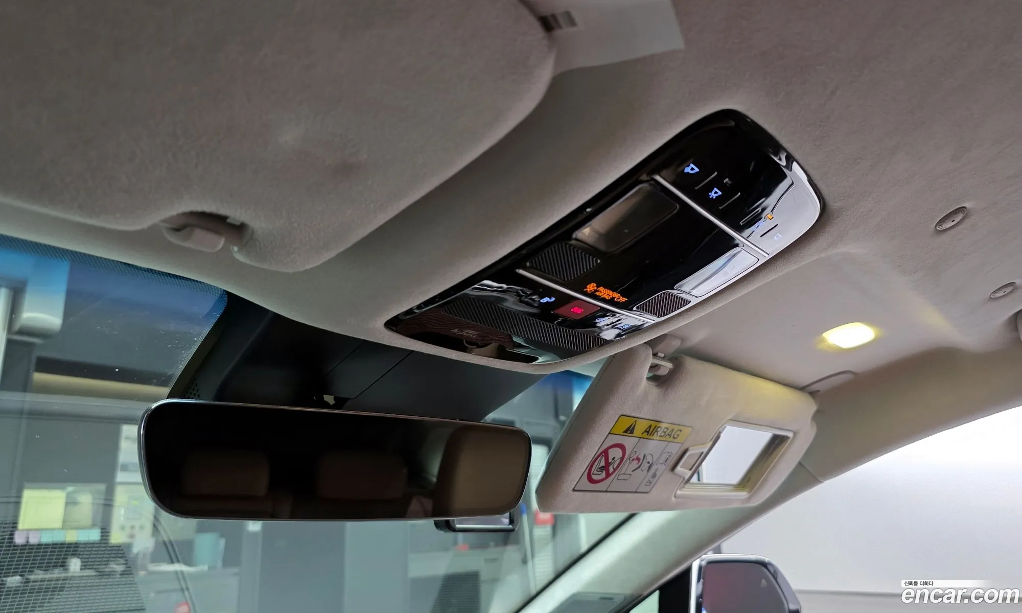 Hyundai Grandeur Hybrid 2024 — 16