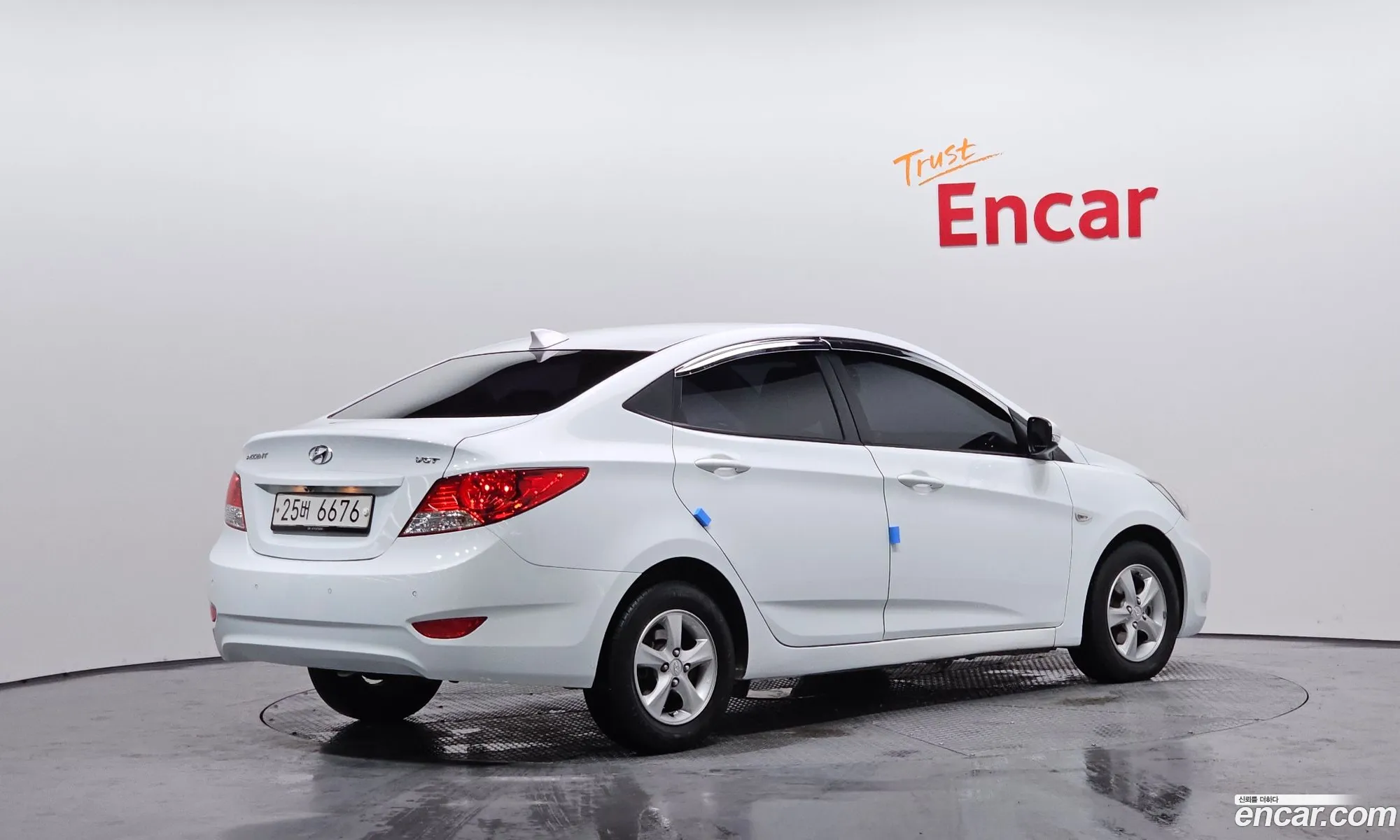 Hyundai Accent 2014 — 11