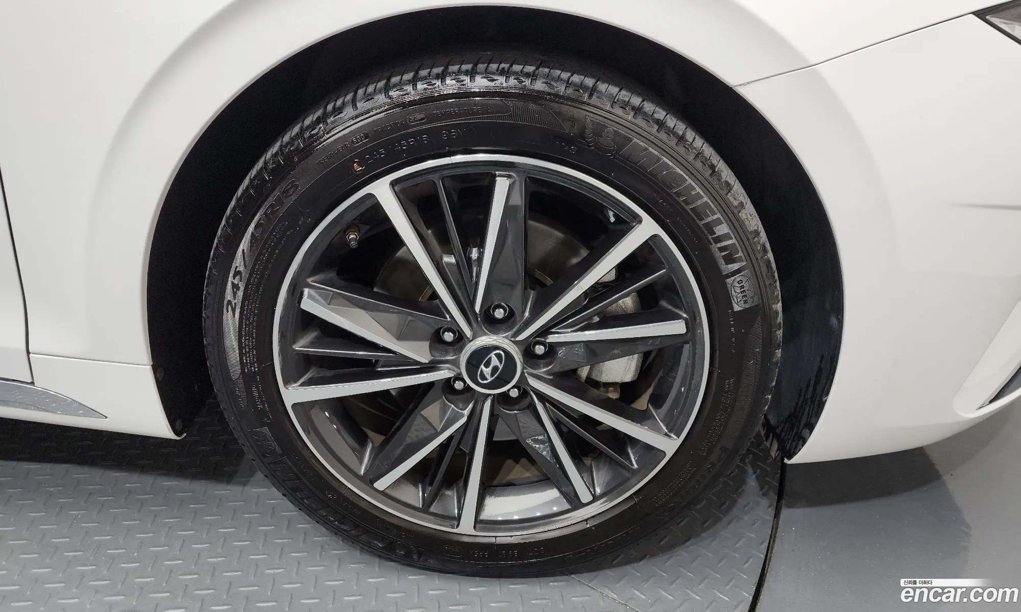 Hyundai Grandeur IG 2020 — 17