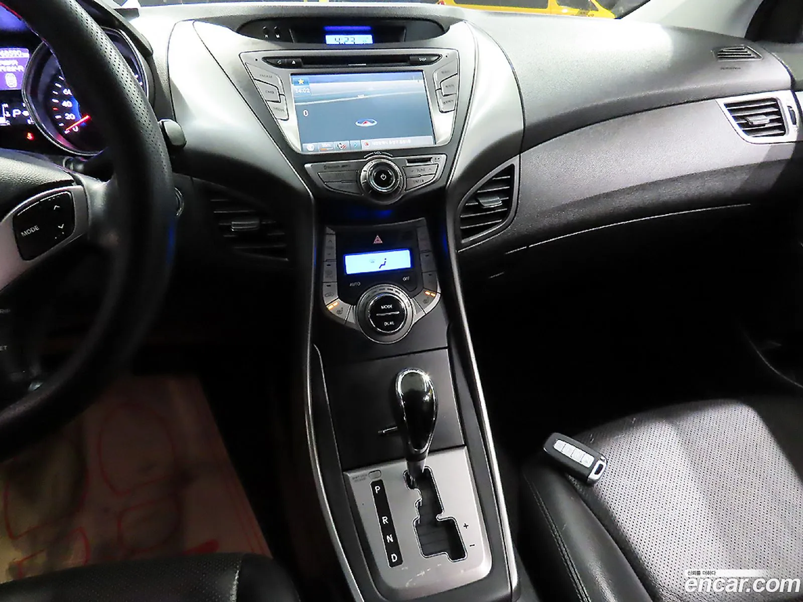 Hyundai Elantra 2013 — 11