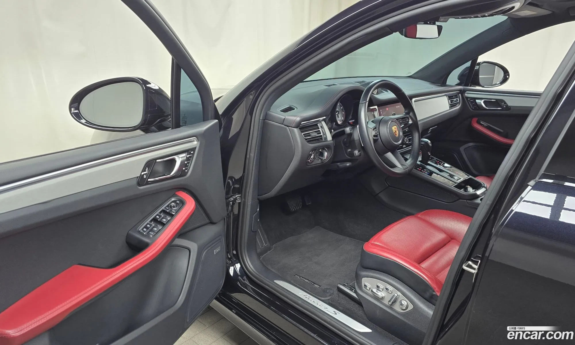 Porsche Macan 2023 WP1AG2952PLB52573 — 17
