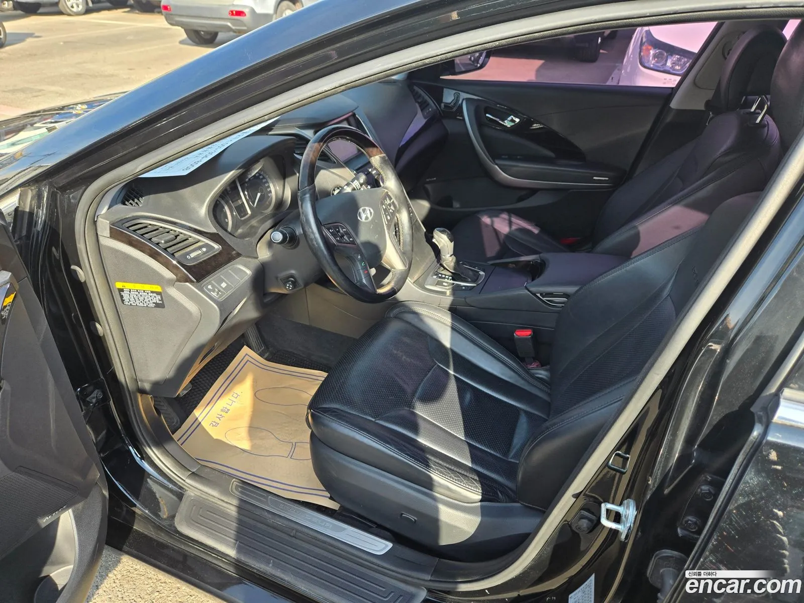 Hyundai Grandeur HG 2012 — 16