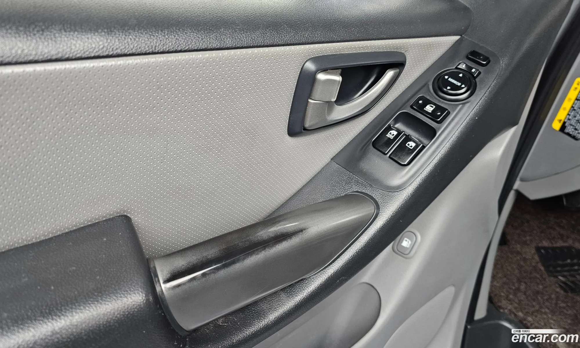 Hyundai Grand Starex 2019 — 17