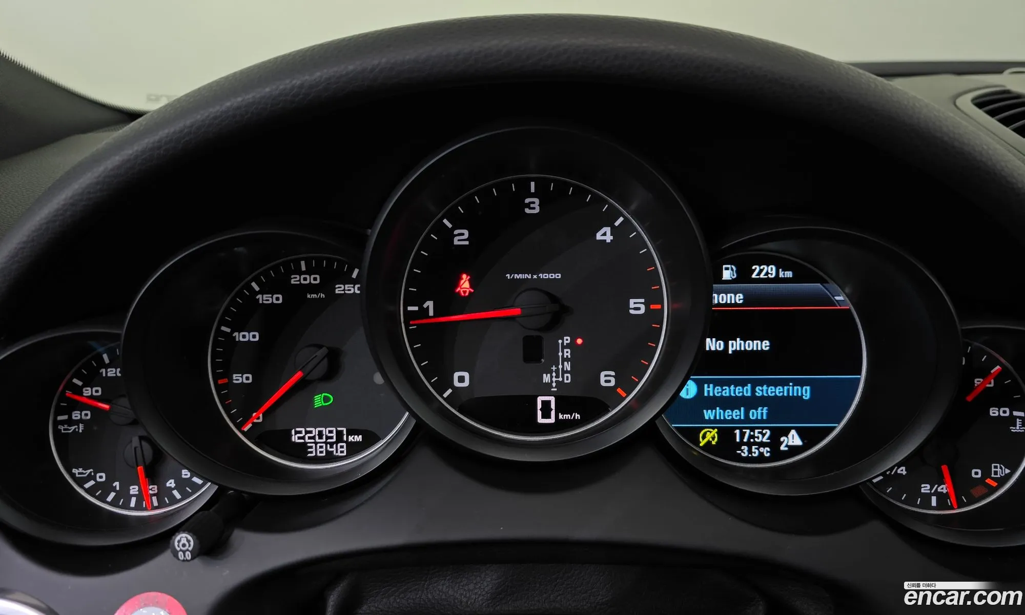 Porsche Cayenne 2017 WP1AF2924HKA30488 — 8