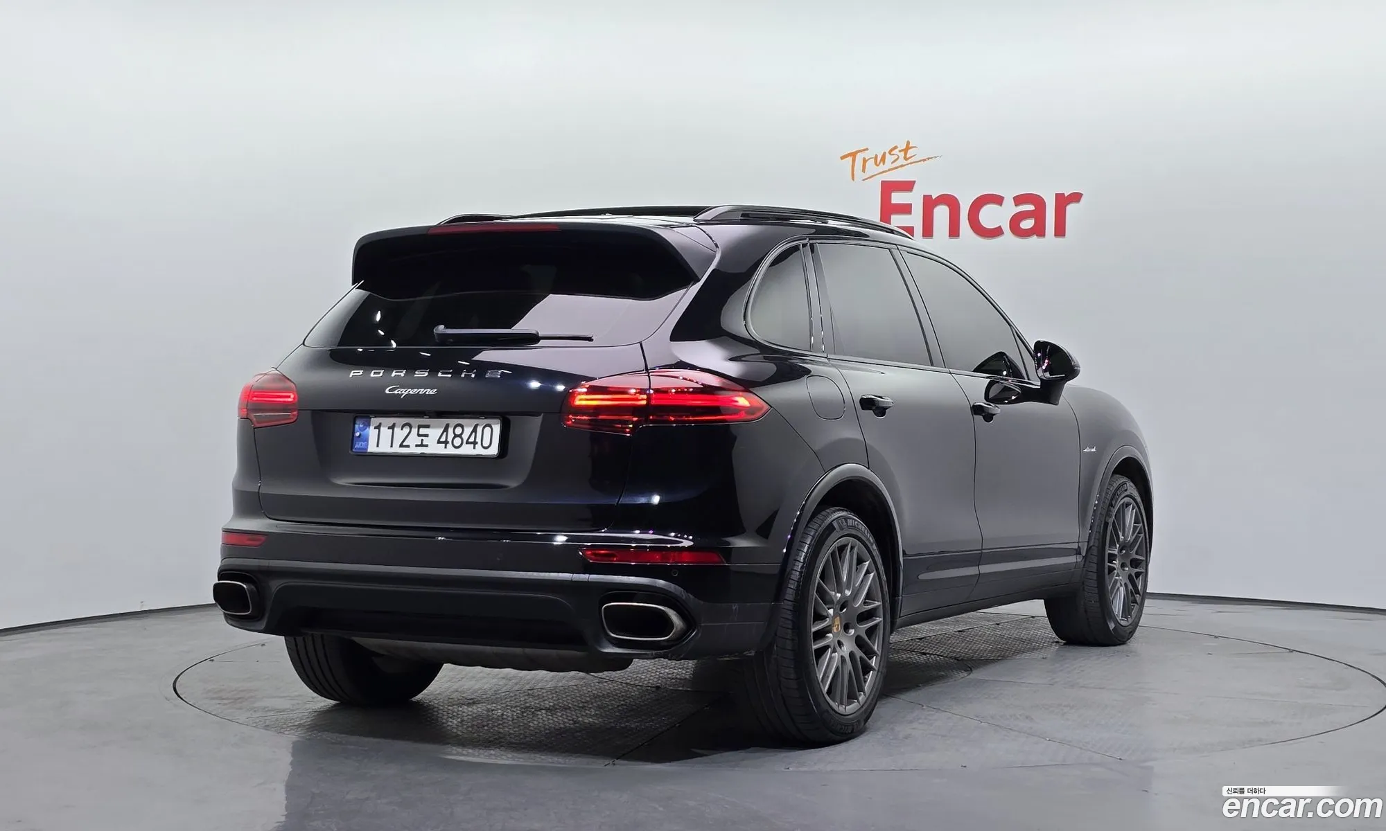 Porsche Cayenne 2017 WP1AF2924HKA30488 — 3