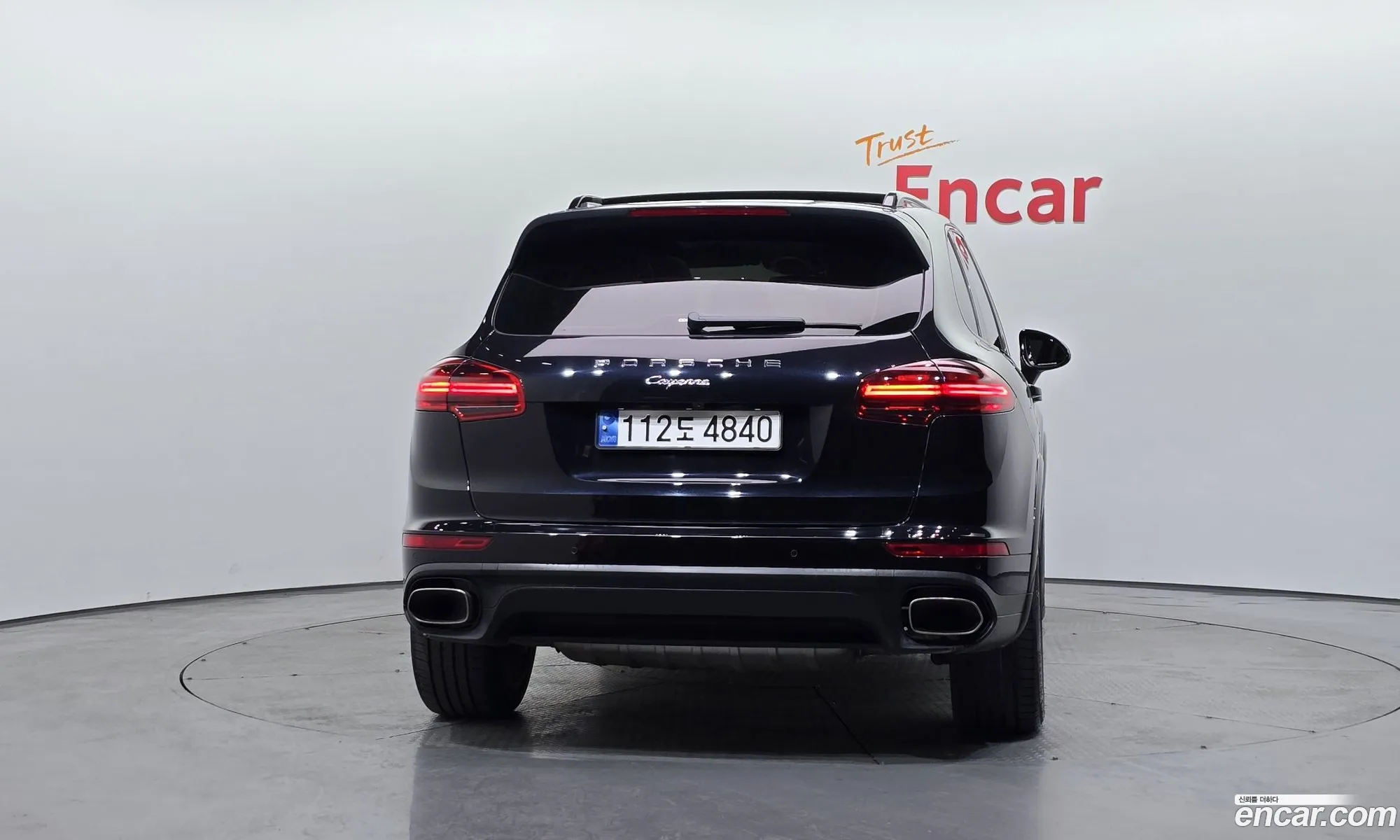 Porsche Cayenne 2017 WP1AF2924HKA30488 — 19