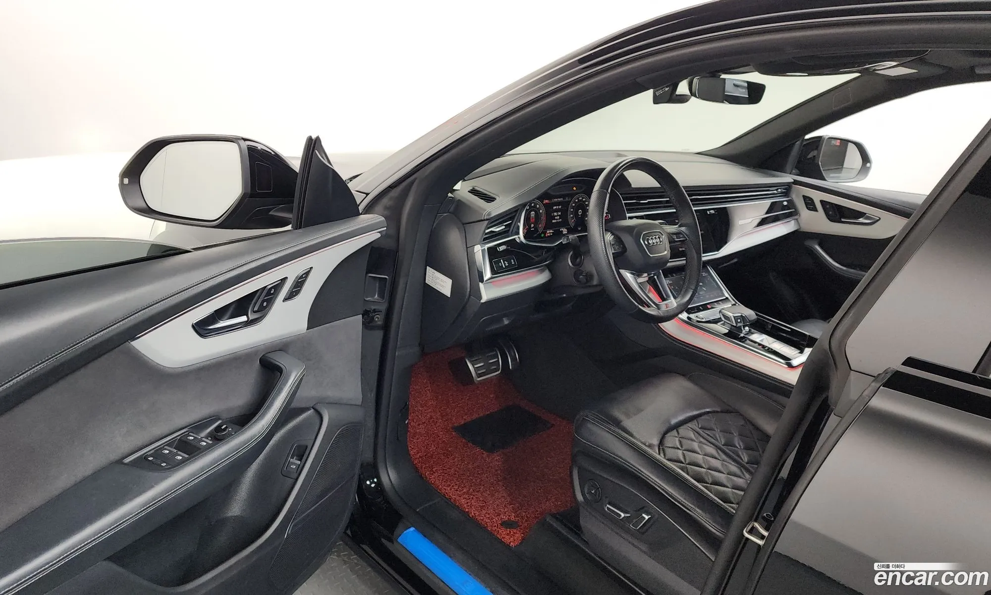 Audi Q8 2022 WAUZZZF17PD001020 — 18