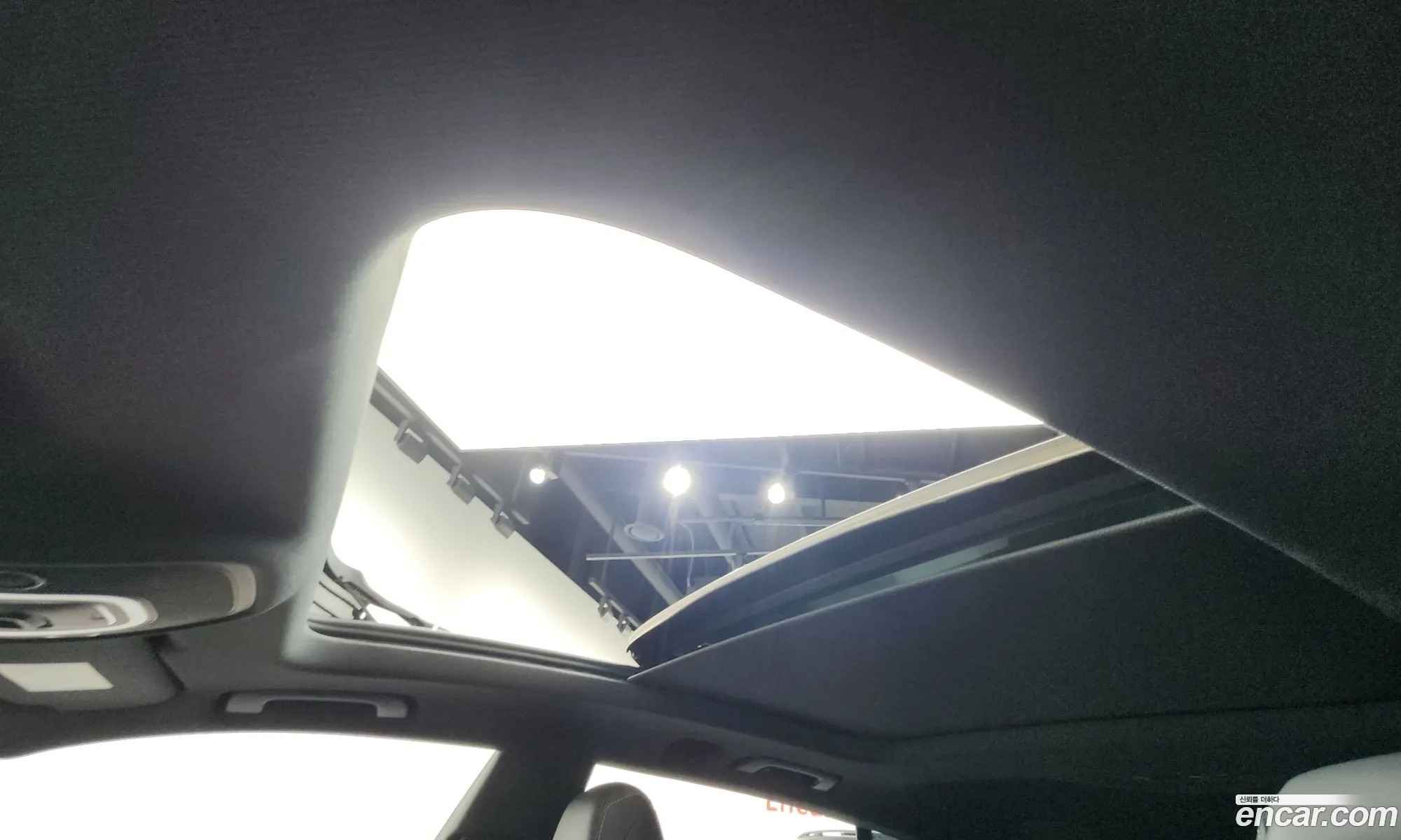 Audi Q8 2022 WAUZZZF17PD001020 — 20