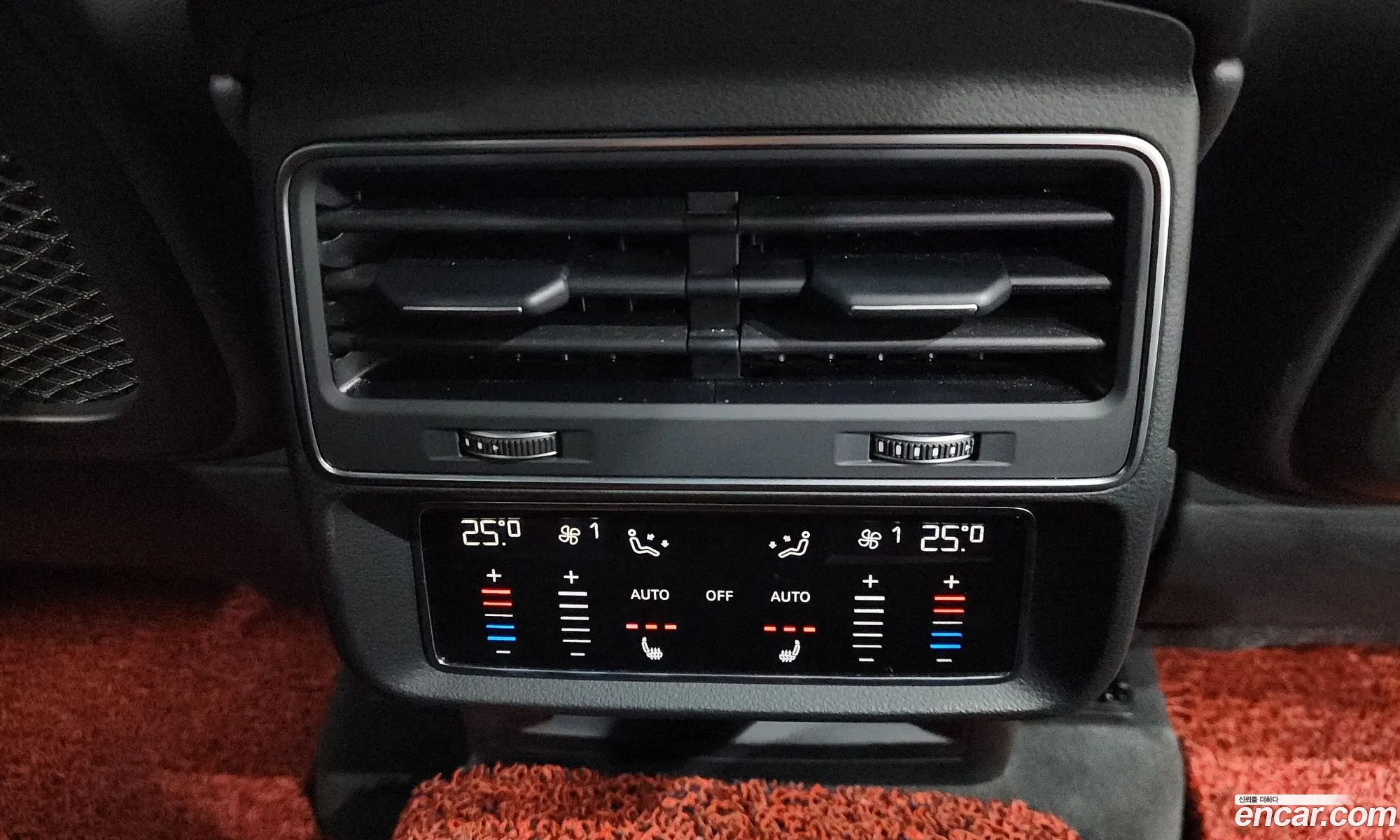 Audi Q8 2022 WAUZZZF17PD001020 — 12