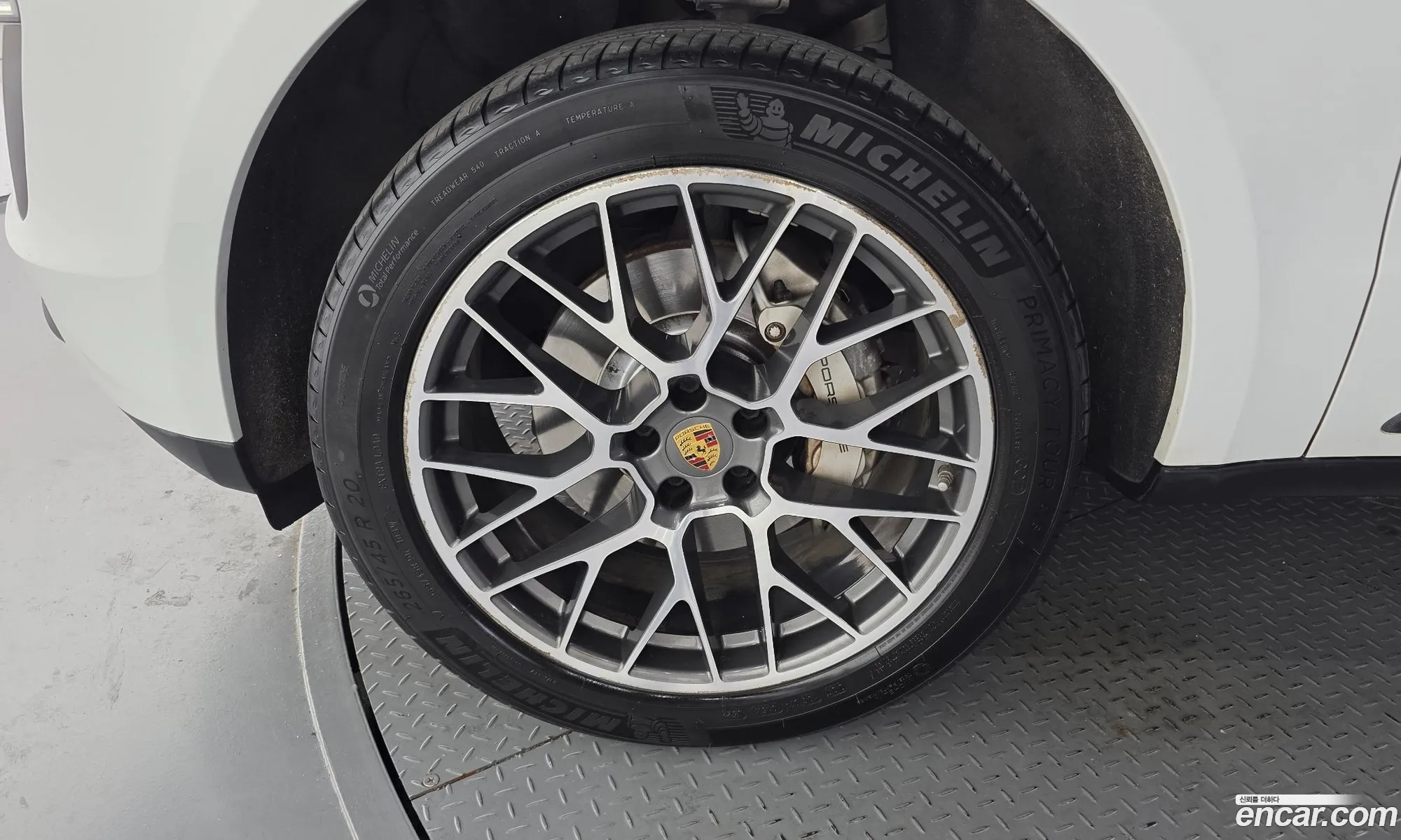 Porsche Macan 2016 WP1AD2953HLB70025 — 14