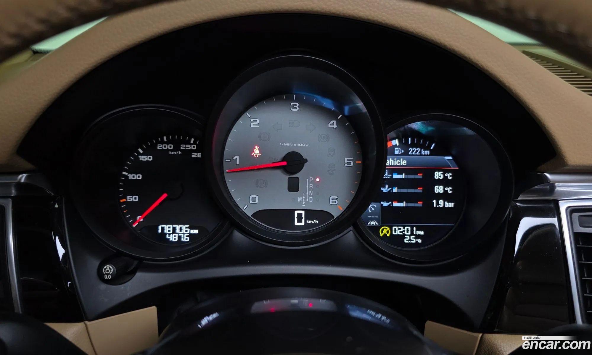 Porsche Macan 2016 WP1AD2953HLB70025 — 18