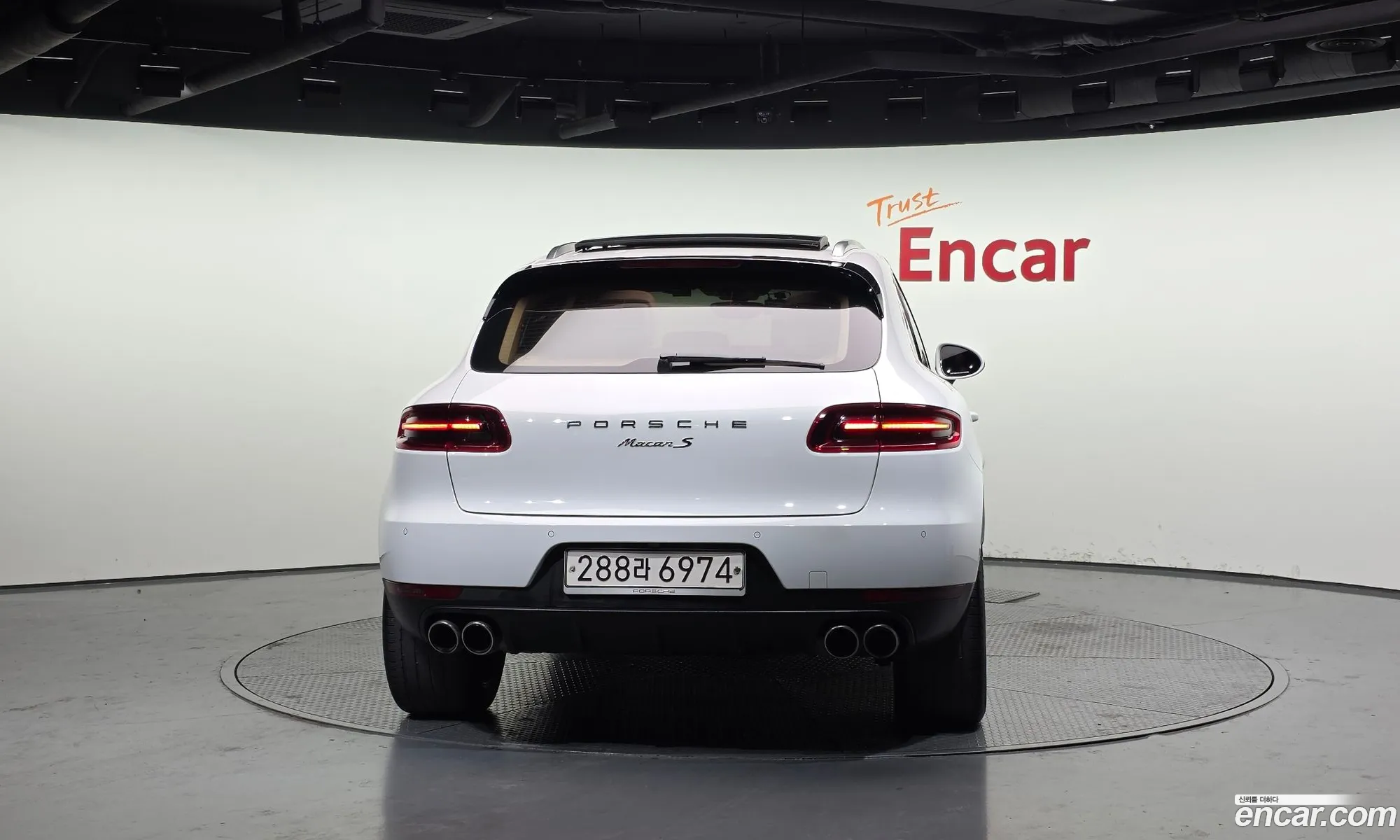 Porsche Macan 2016 WP1AD2953HLB70025 — 13