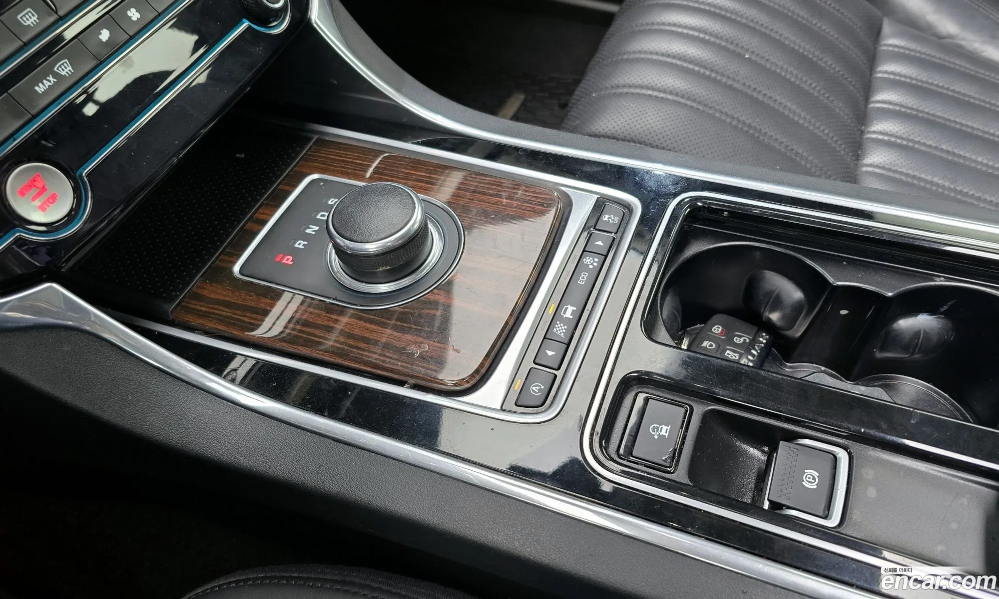 Jaguar XF 2017 — 12