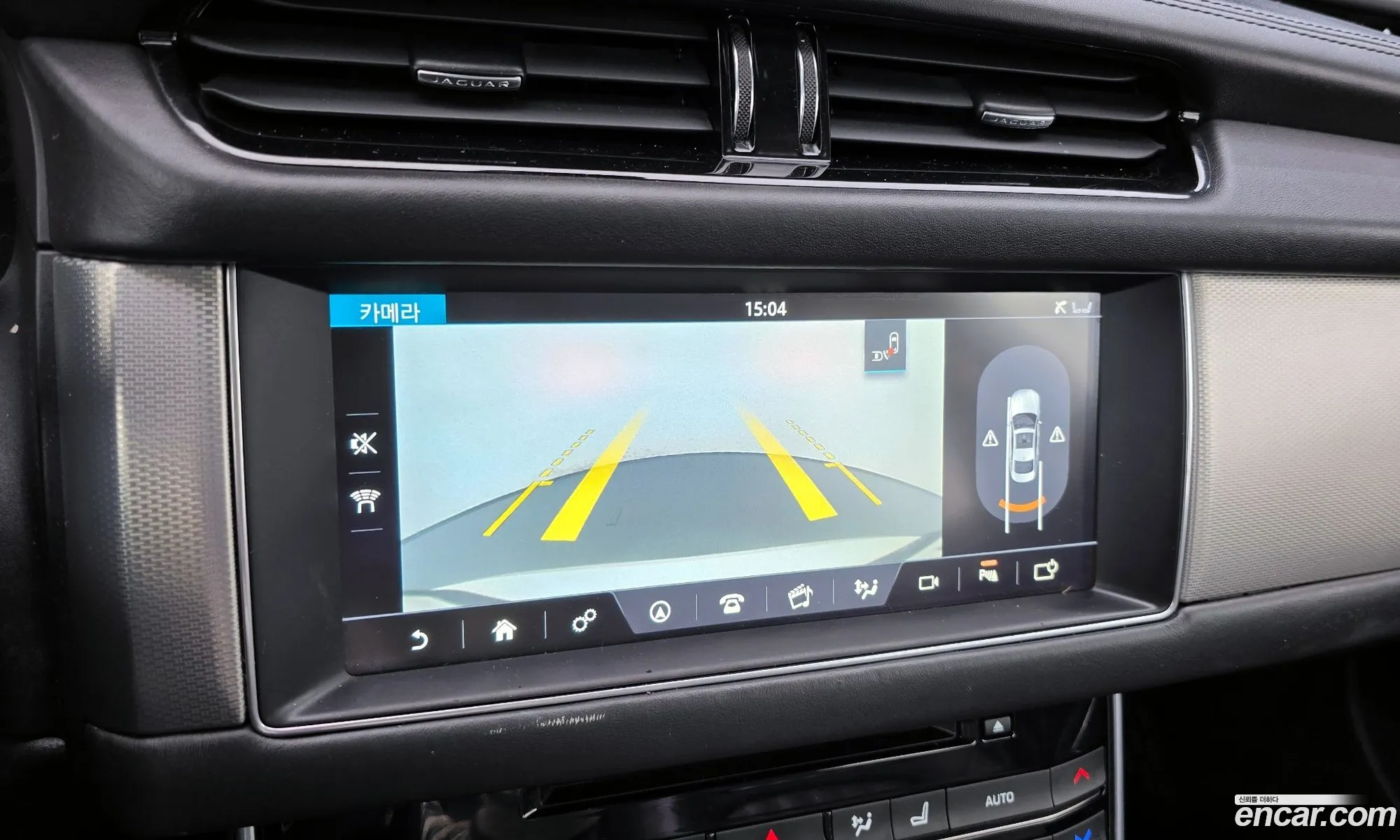 Jaguar XF 2017 — 13