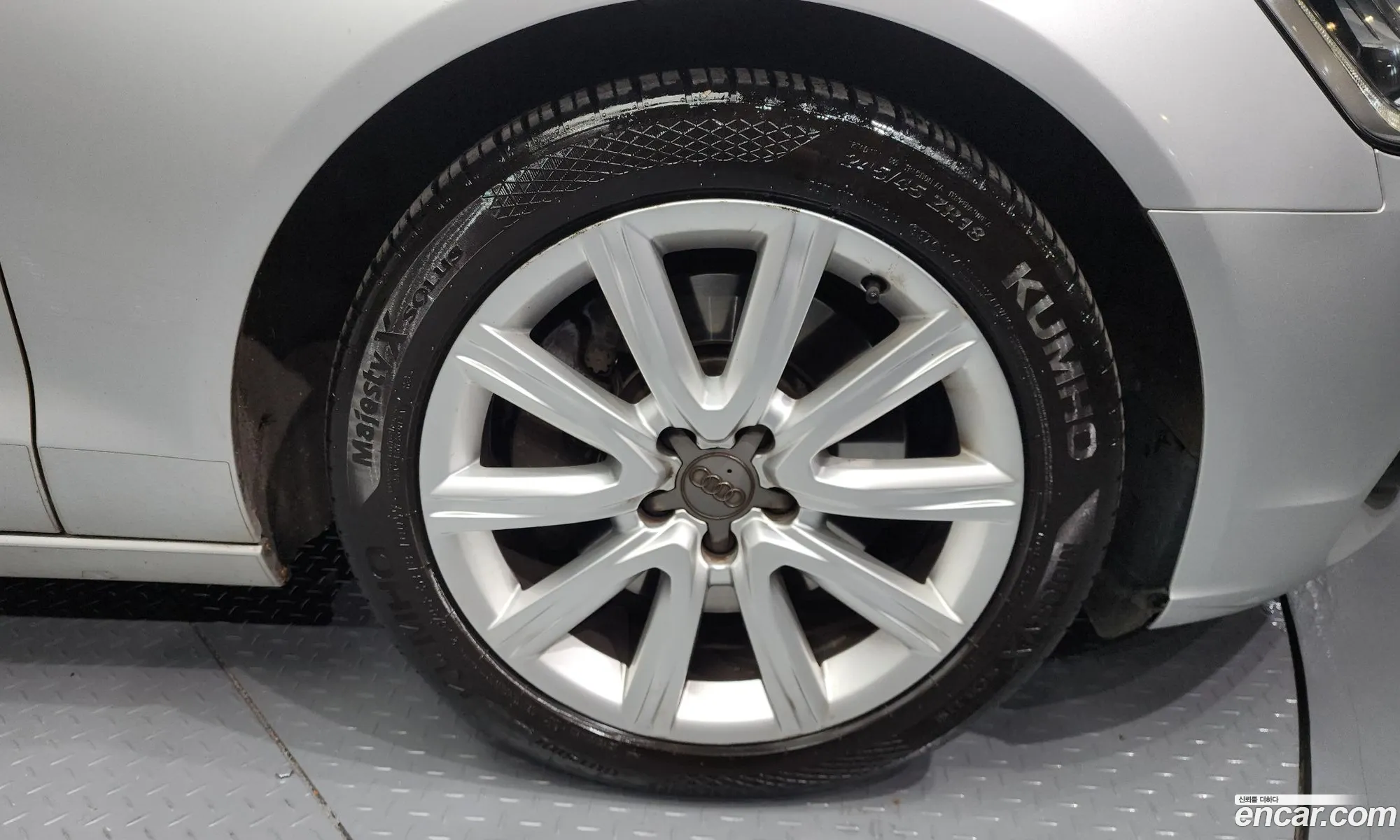 Audi A6 2015 — 11