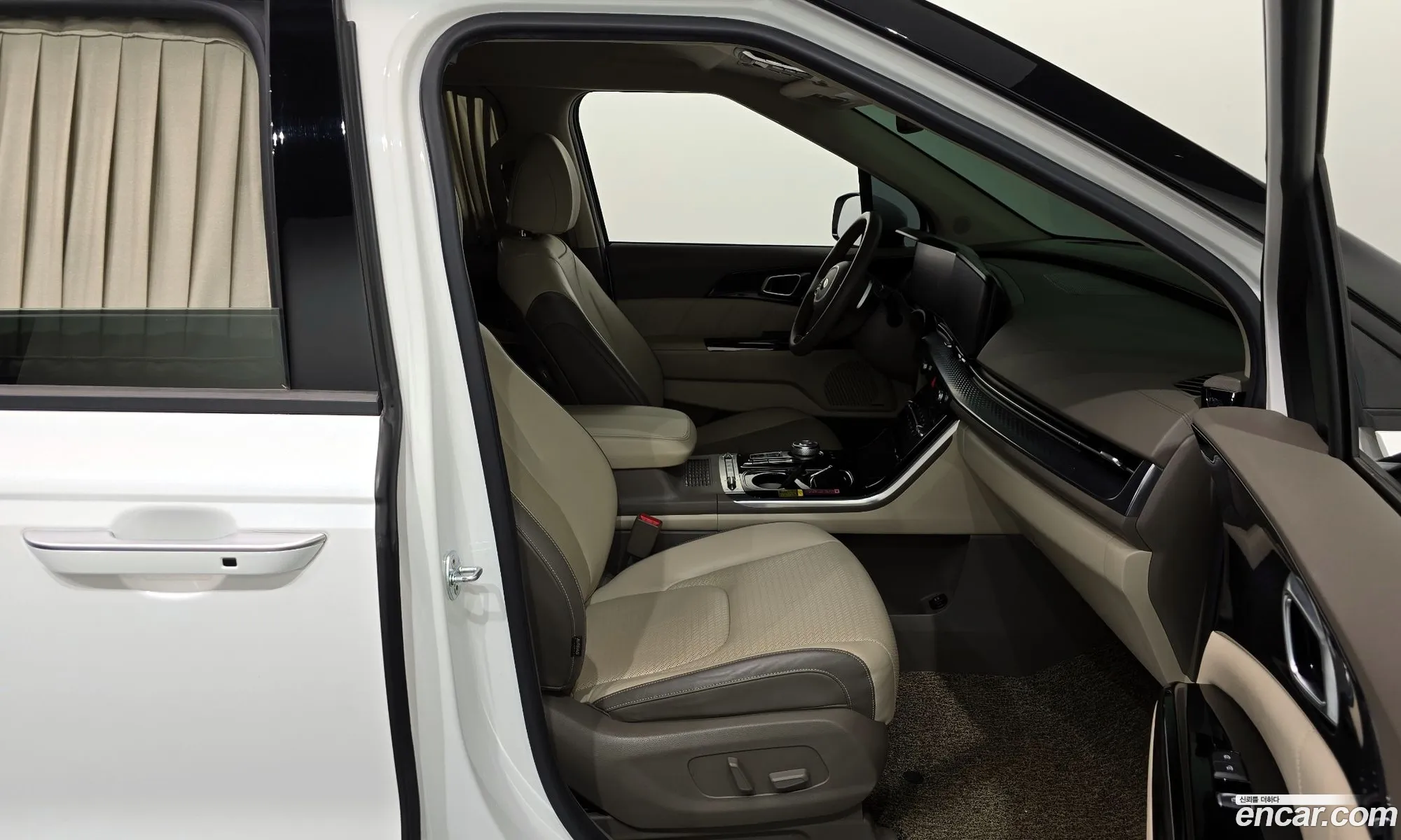 Kia Carnival 2021 — 15