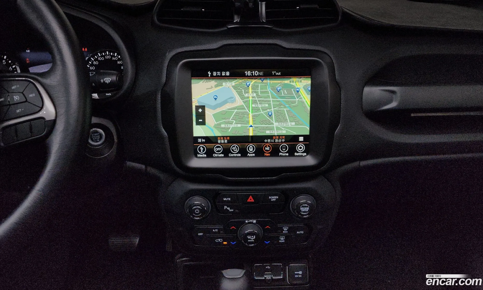 Jeep Renegade 2022 — 16