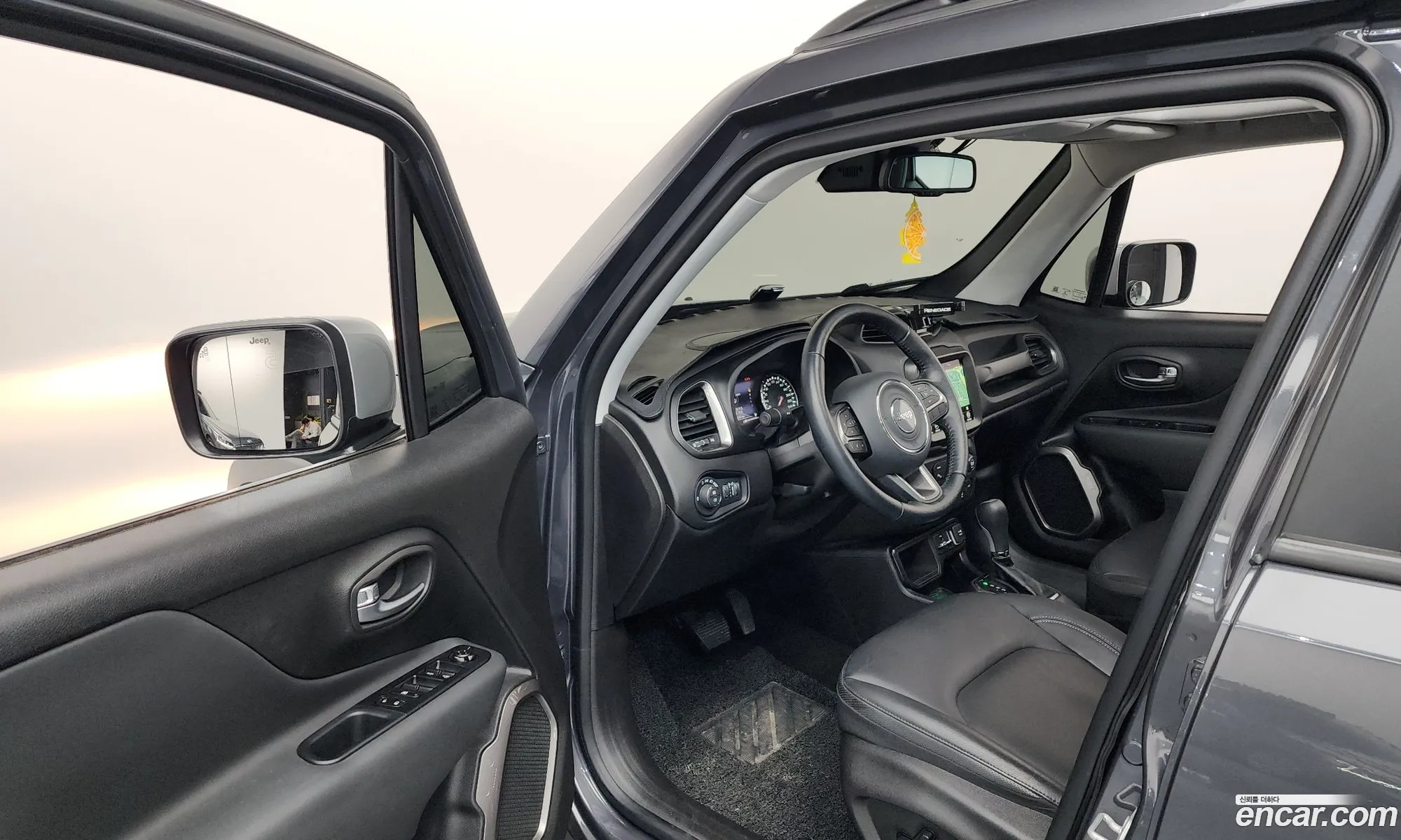 Jeep Renegade 2022 — 19