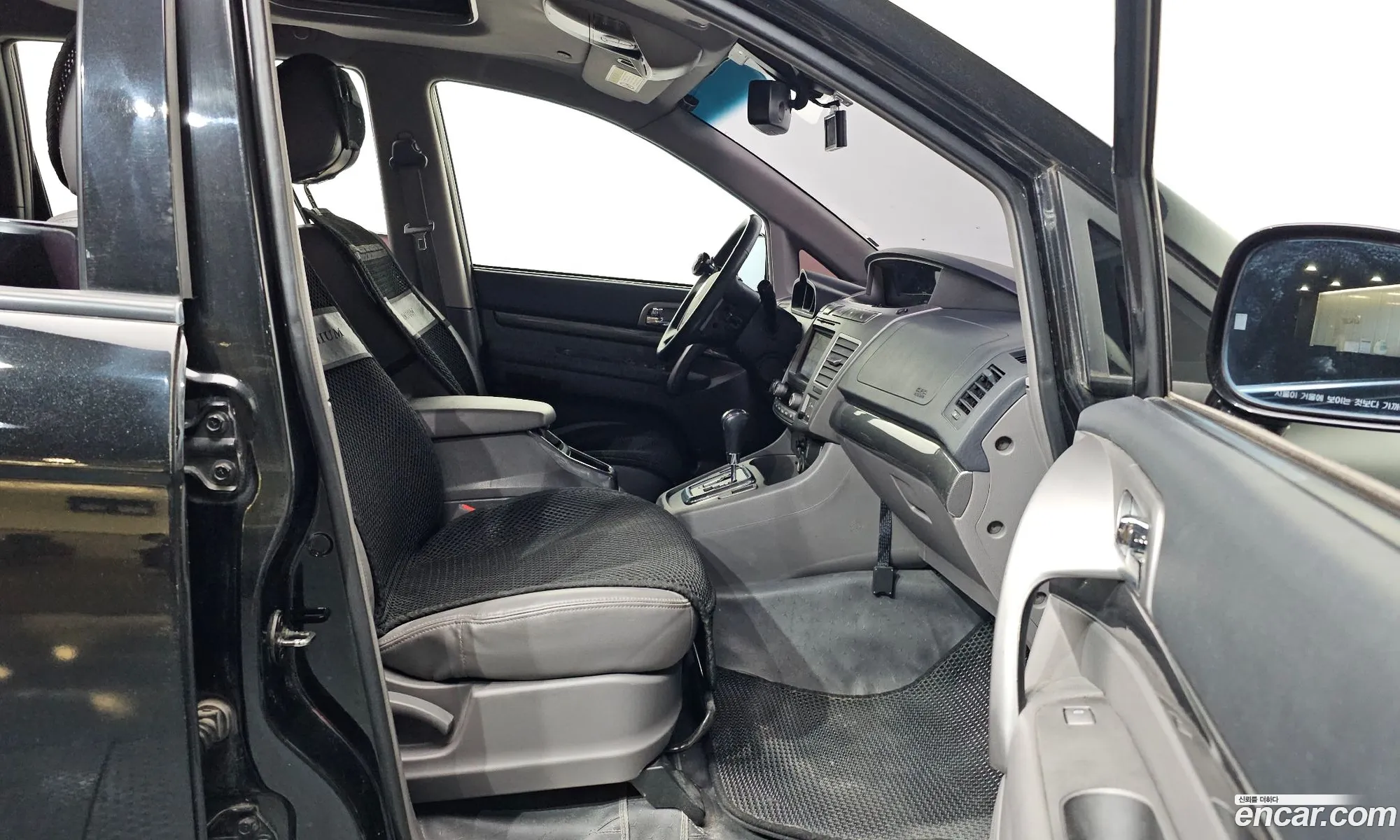 KG Mobility (SsangYong) Korando Turismo 2014 — 18