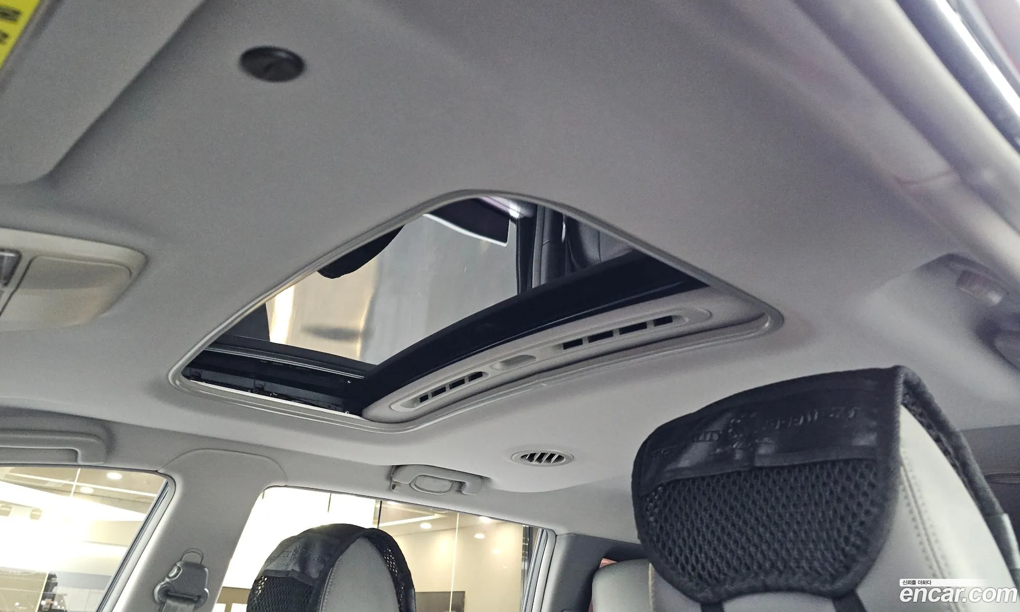 KG Mobility (SsangYong) Korando Turismo 2014 — 13