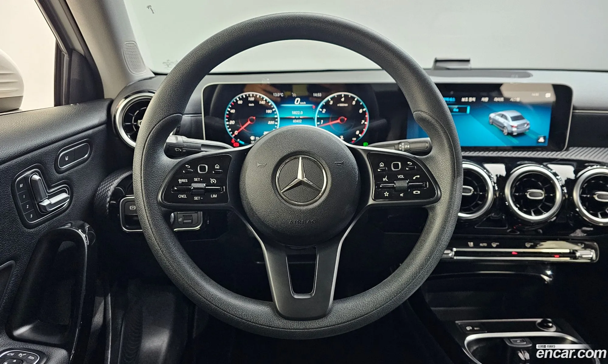 Mercedes-Benz A-Class W177 2020 — 12