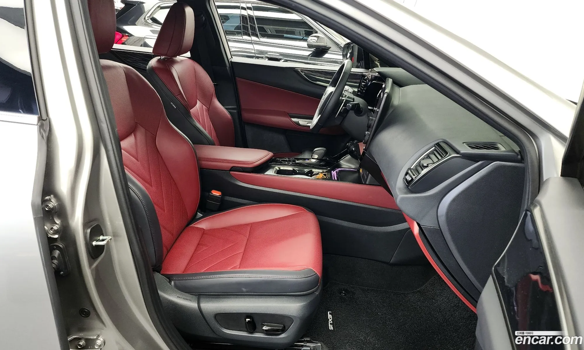 Lexus NX450h+ 2025 — 15