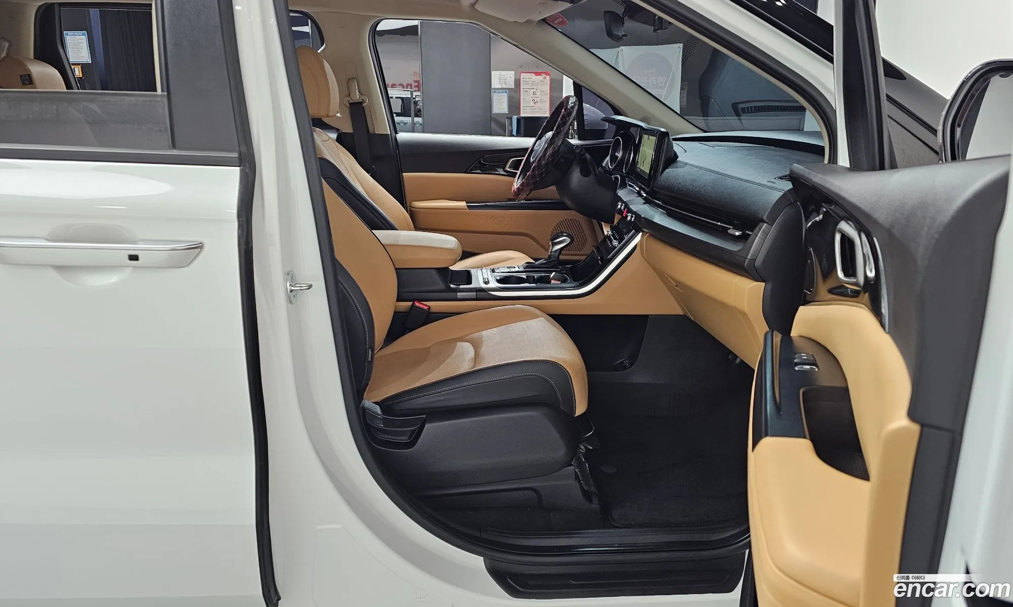 Kia Carnival 2022 — 17