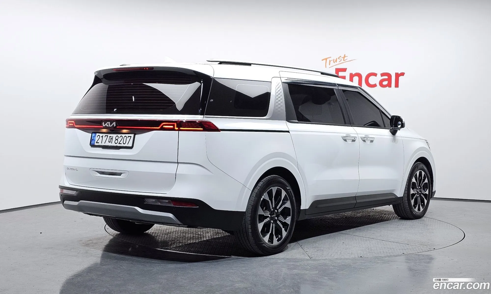 Kia Carnival 2022 — 5