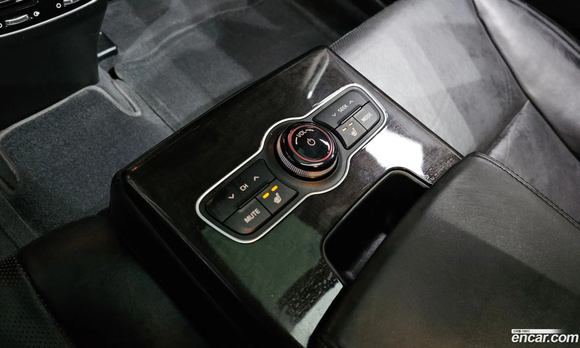 Kia K7 2013 — 18