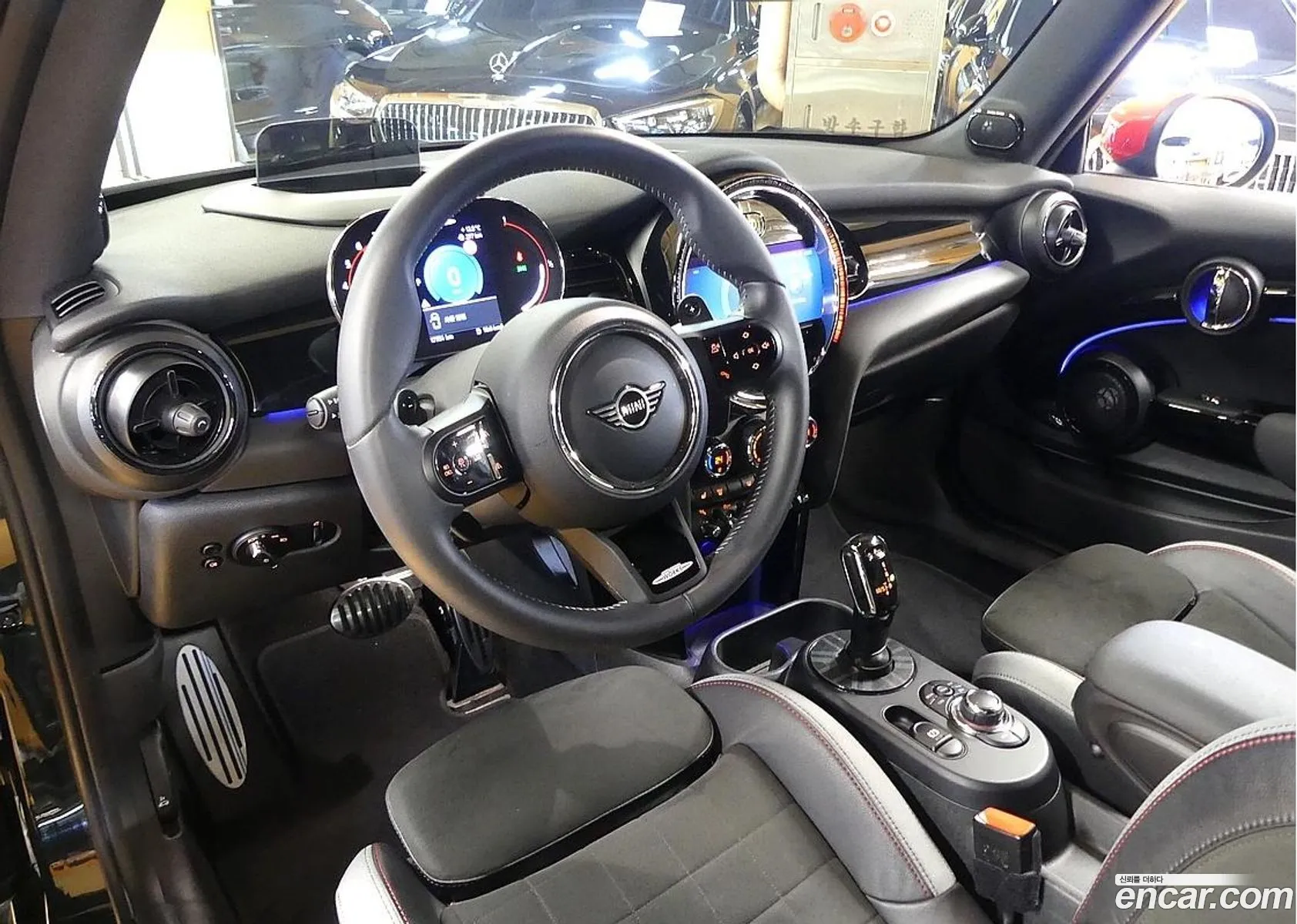 Mini Cooper S 2023 — 16