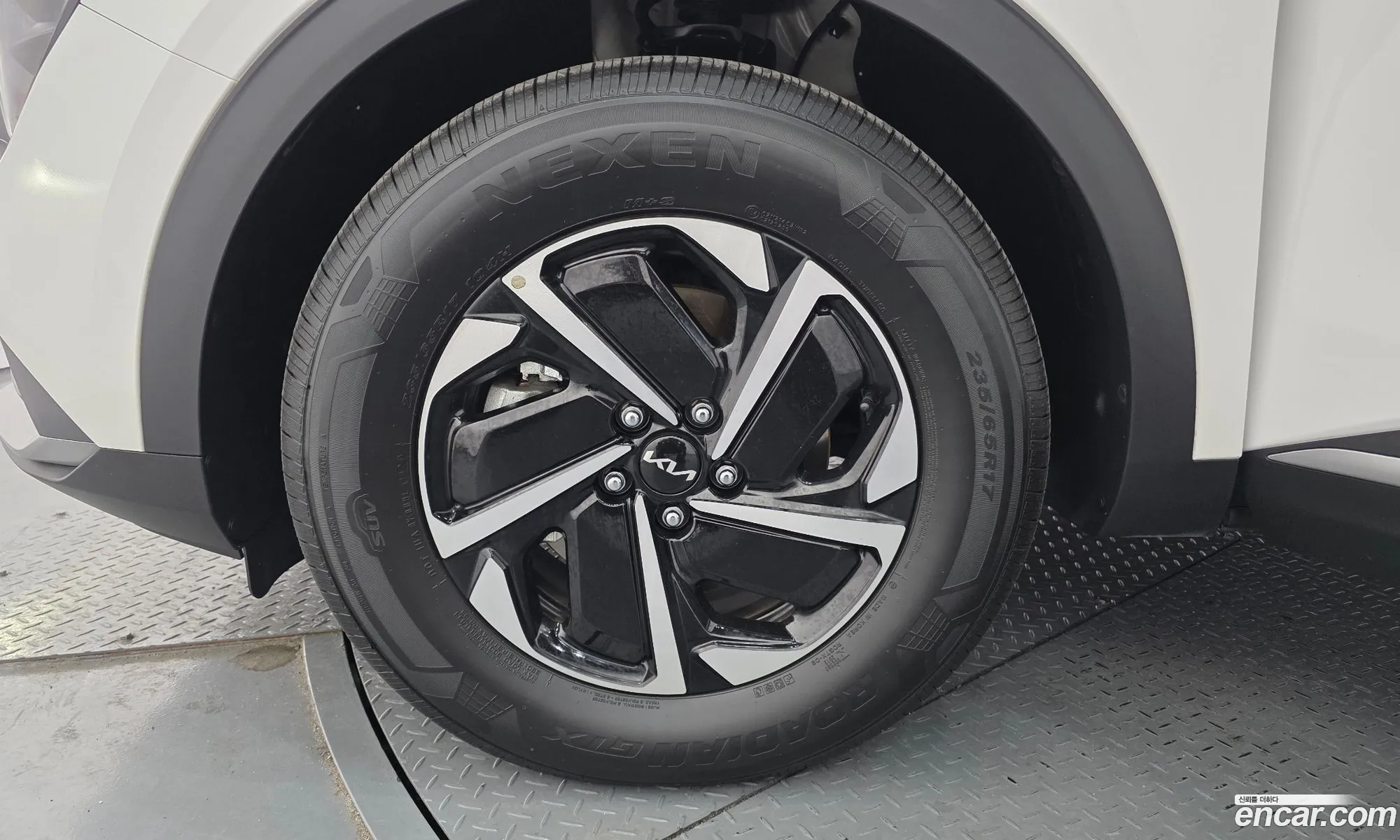 Kia Sportage Hybrid 2024 — 16