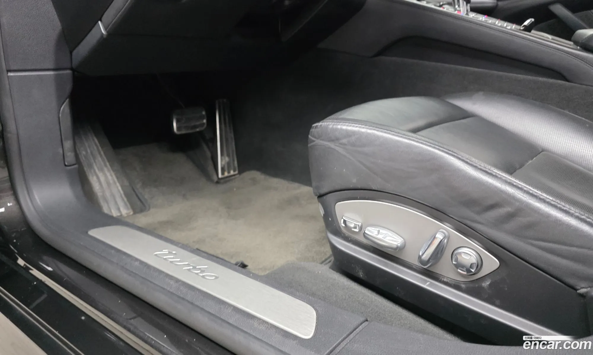 Porsche Panamera 2010 WP0AC297XAL090619 — 14