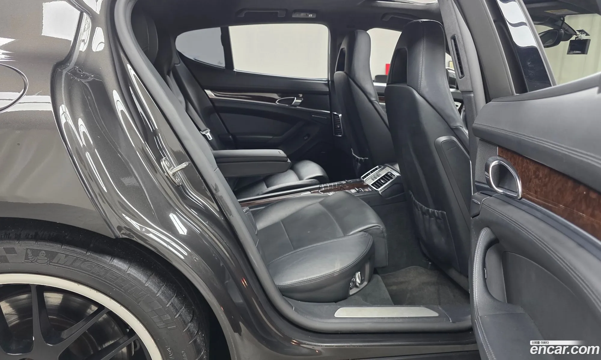 Porsche Panamera 2010 WP0AC297XAL090619 — 6