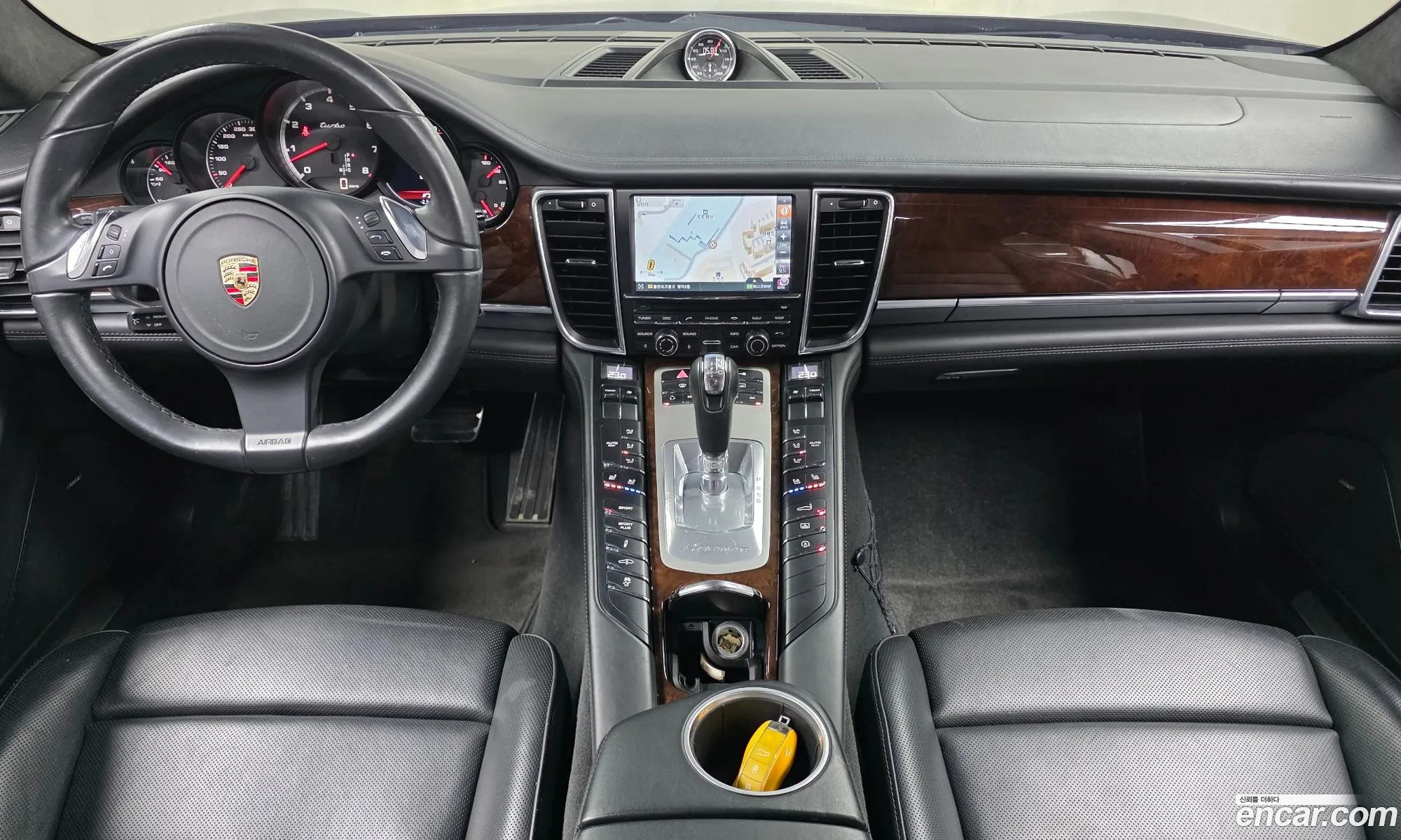 Porsche Panamera 2010 WP0AC297XAL090619 — 12