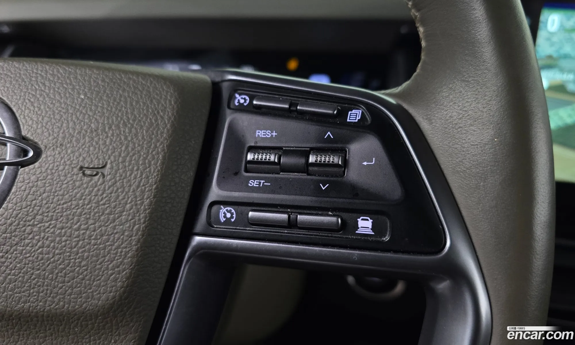KG Mobility (SsangYong) Torres 2022 — 15