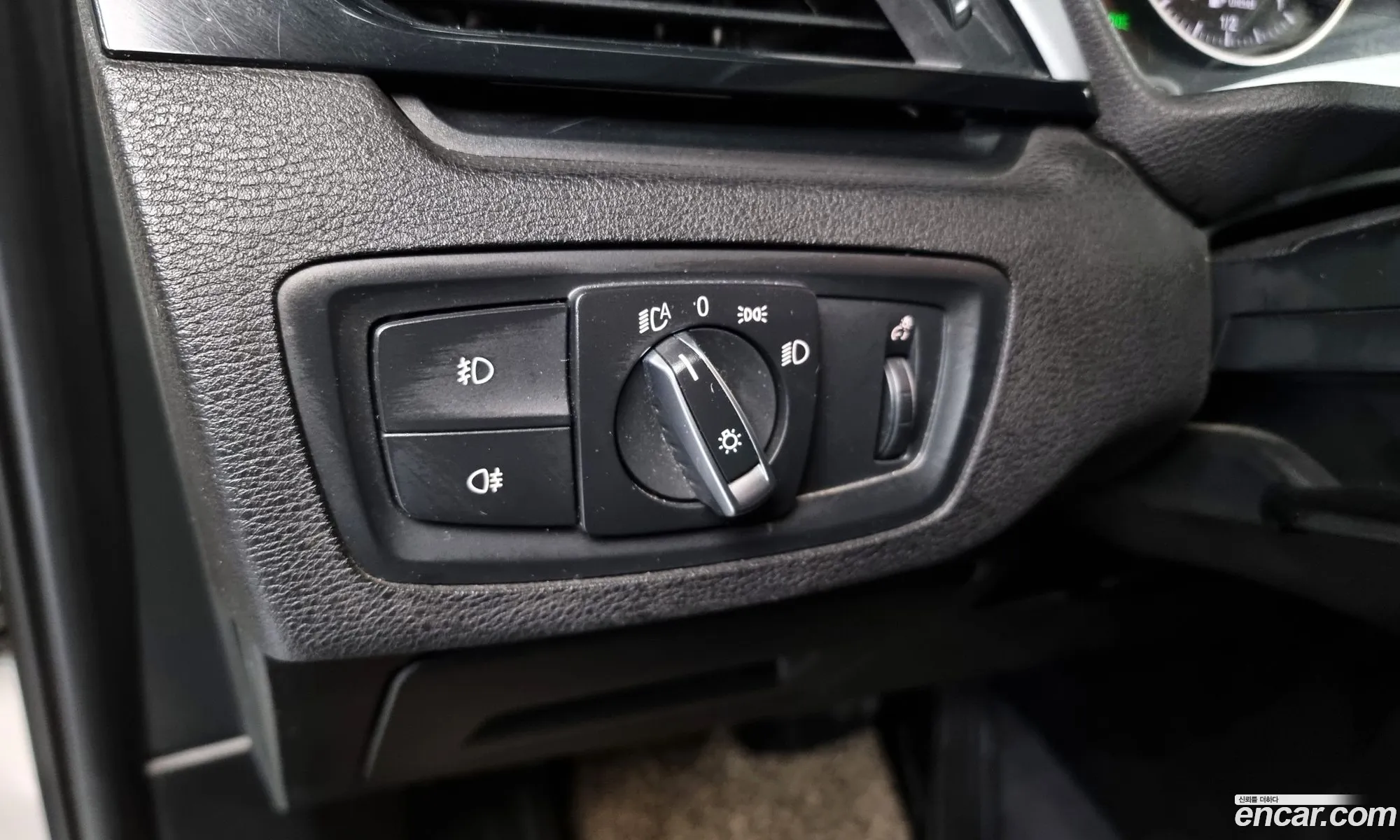 BMW X1 2017 WBAHT9100H5J04500 — 19