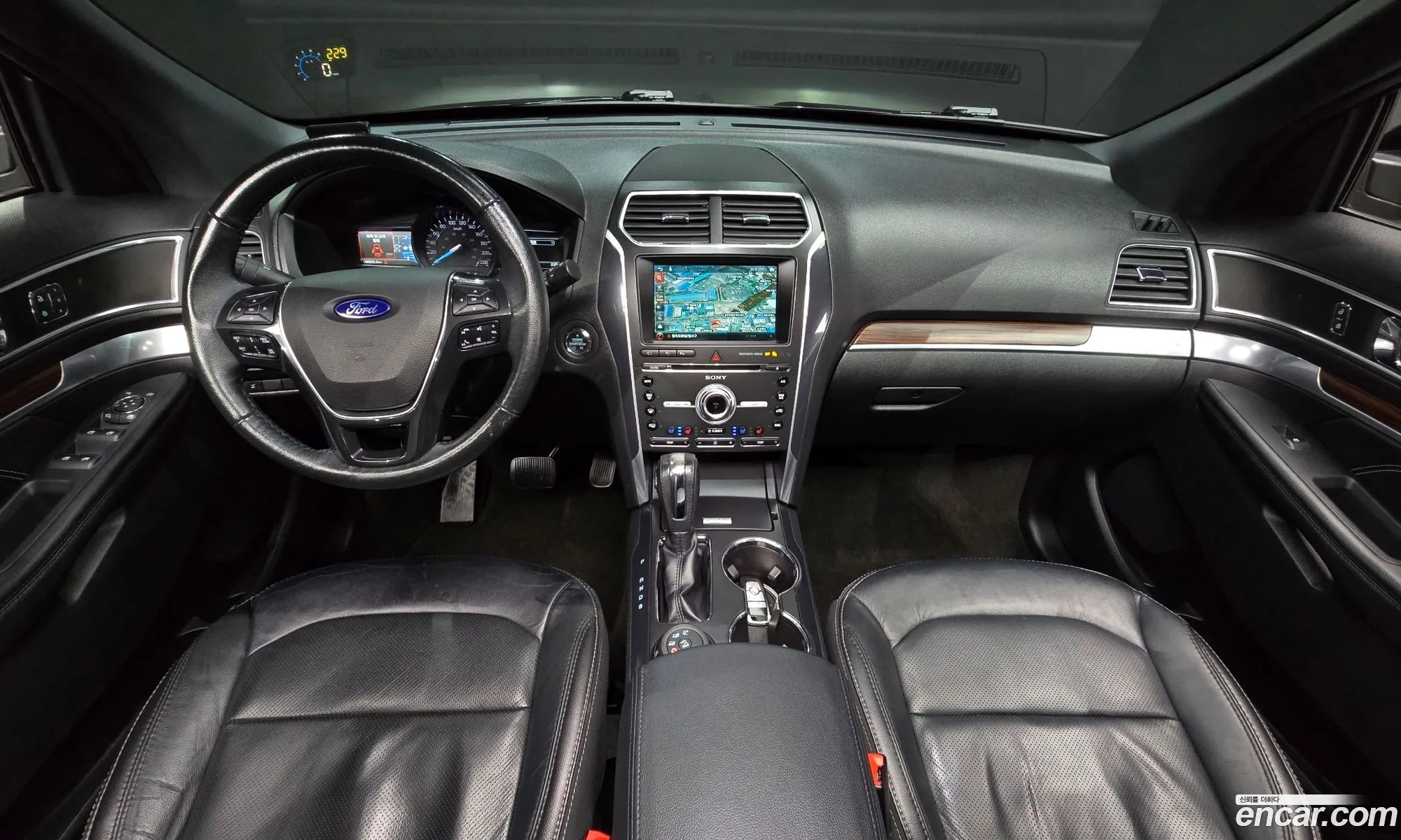 Ford Explorer 2018 1FM5K8FH4JGA48889 — 3