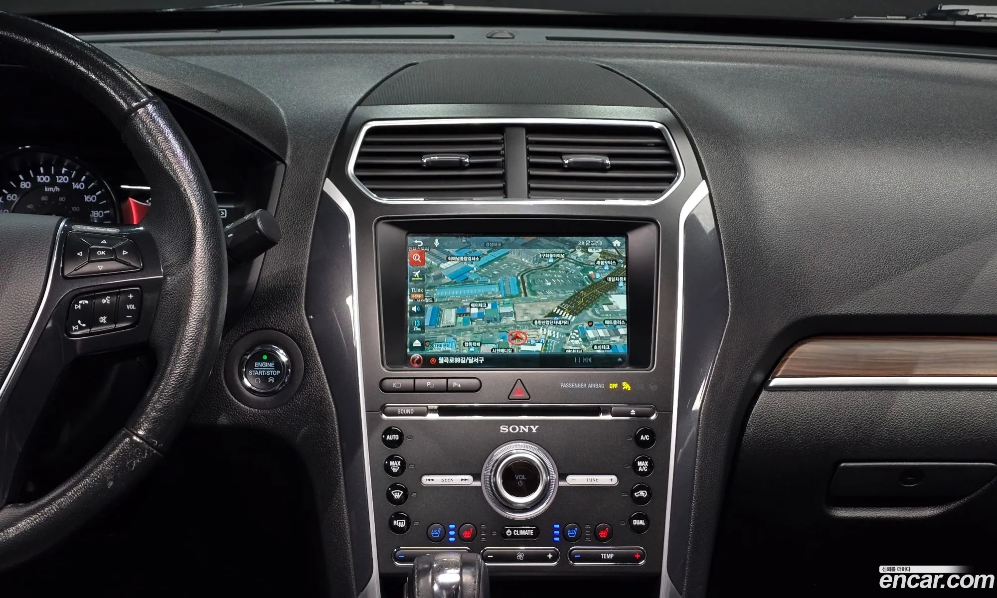 Ford Explorer 2018 1FM5K8FH4JGA48889 — 15