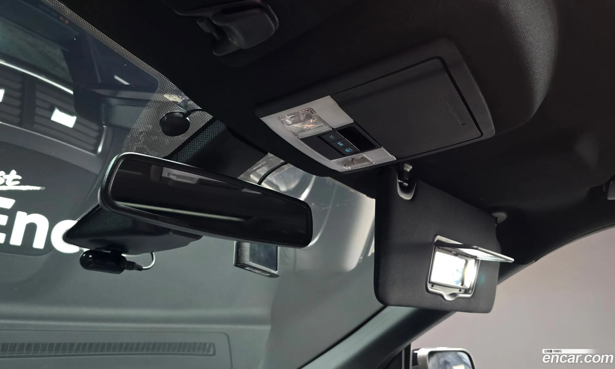 Ford Explorer 2018 1FM5K8FH4JGA48889 — 13