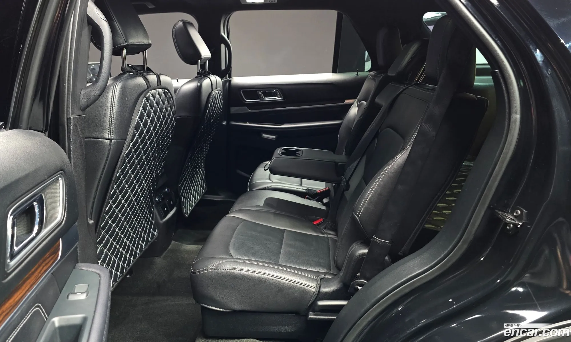 Ford Explorer 2018 1FM5K8FH4JGA48889 — 7