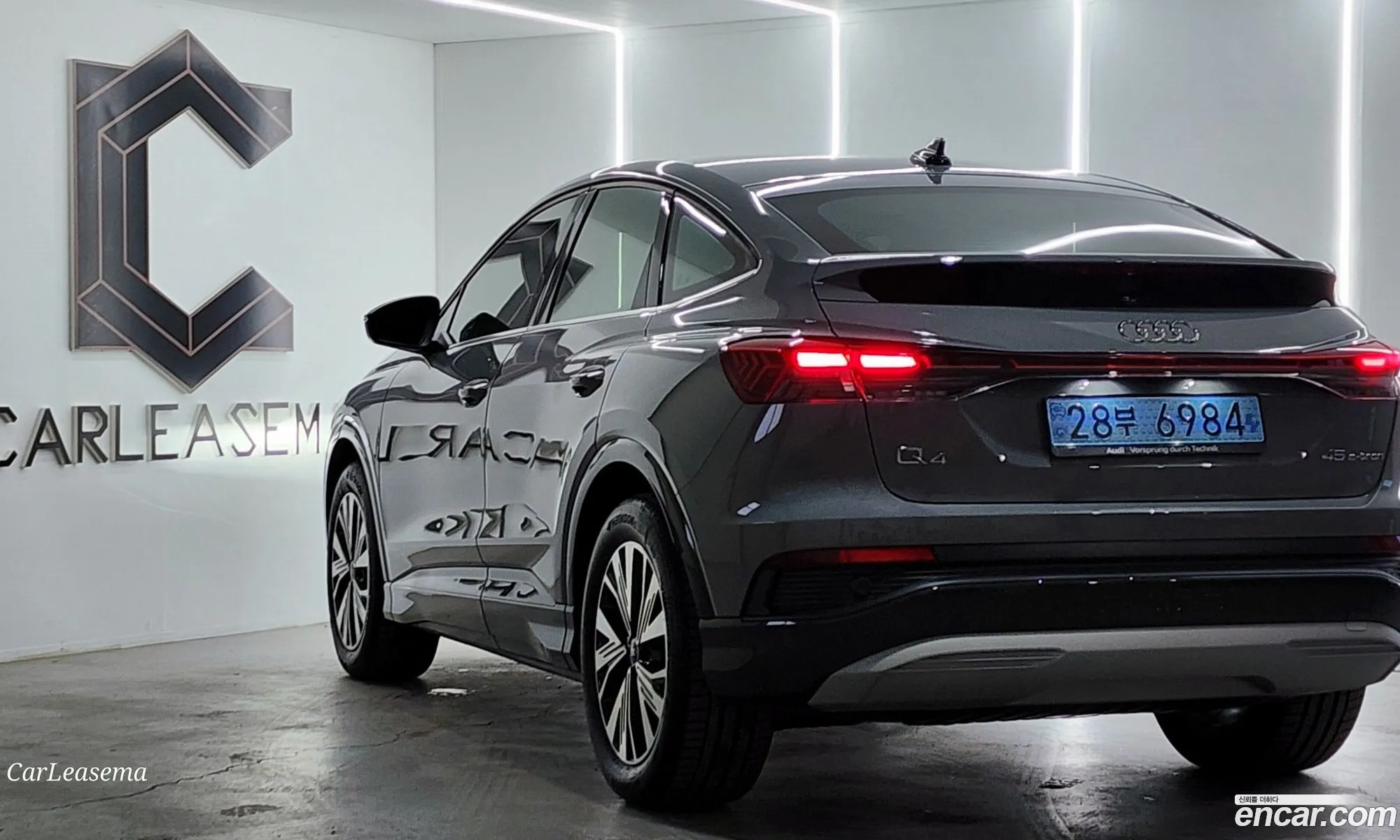 Audi Q4 e-tron 2025 — 12