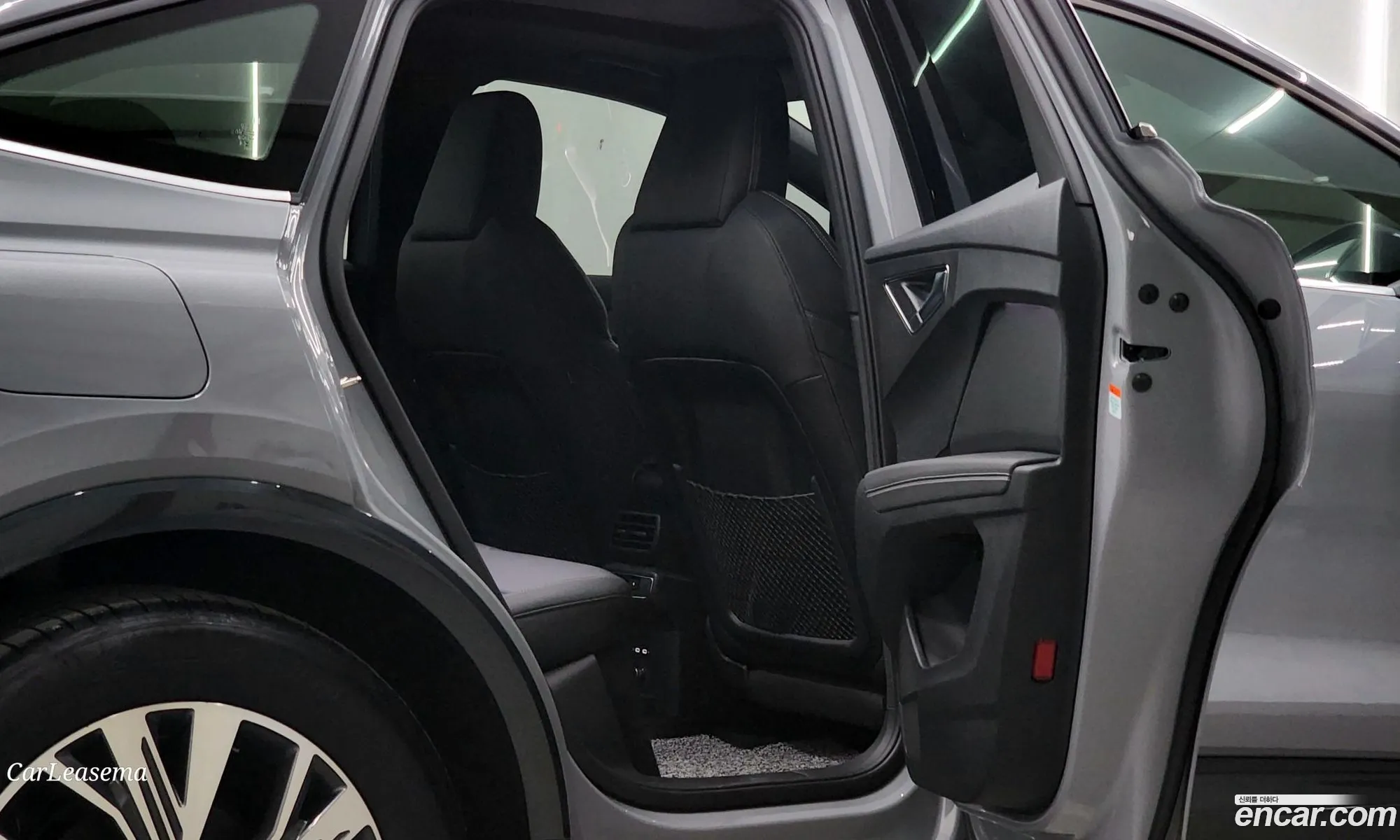 Audi Q4 e-tron 2025 — 14
