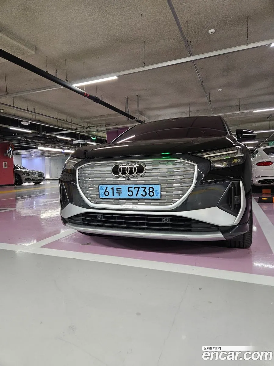 Audi Q4 e-tron 2022 — 2