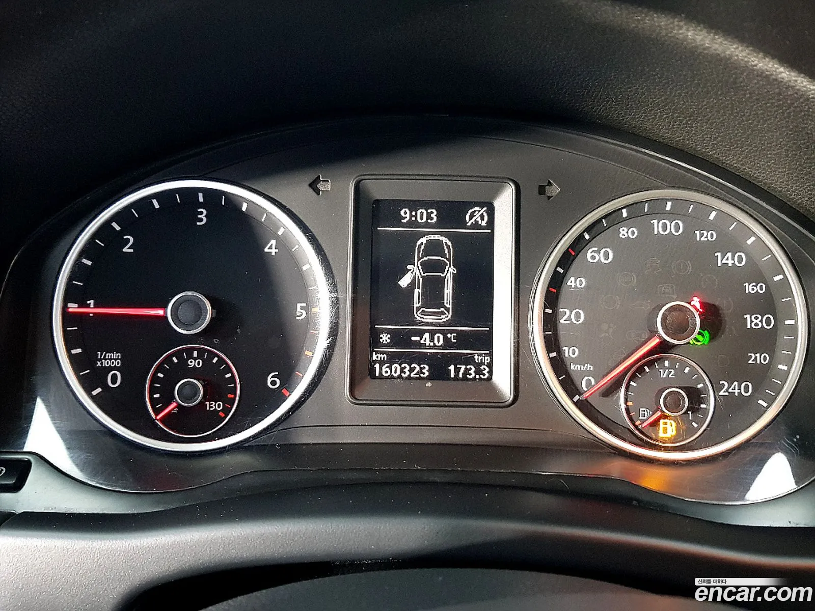 Volkswagen Tiguan 2015 — 11