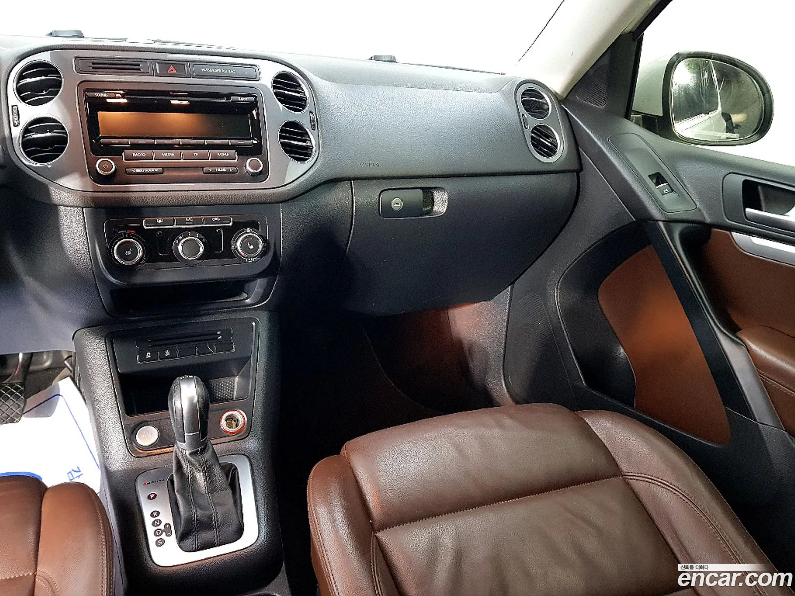 Volkswagen Tiguan 2015 — 10