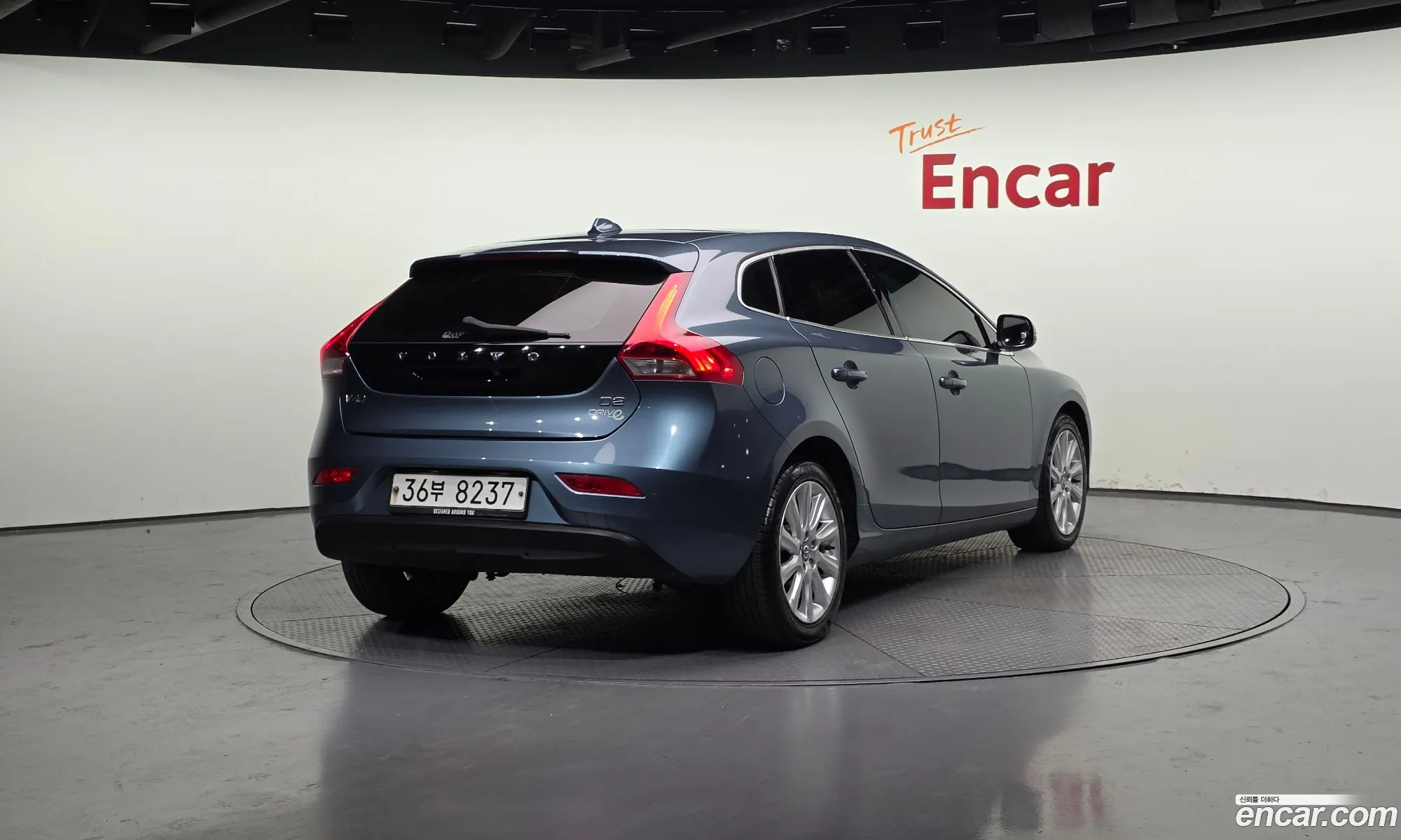 Volvo V40 2014 — 4