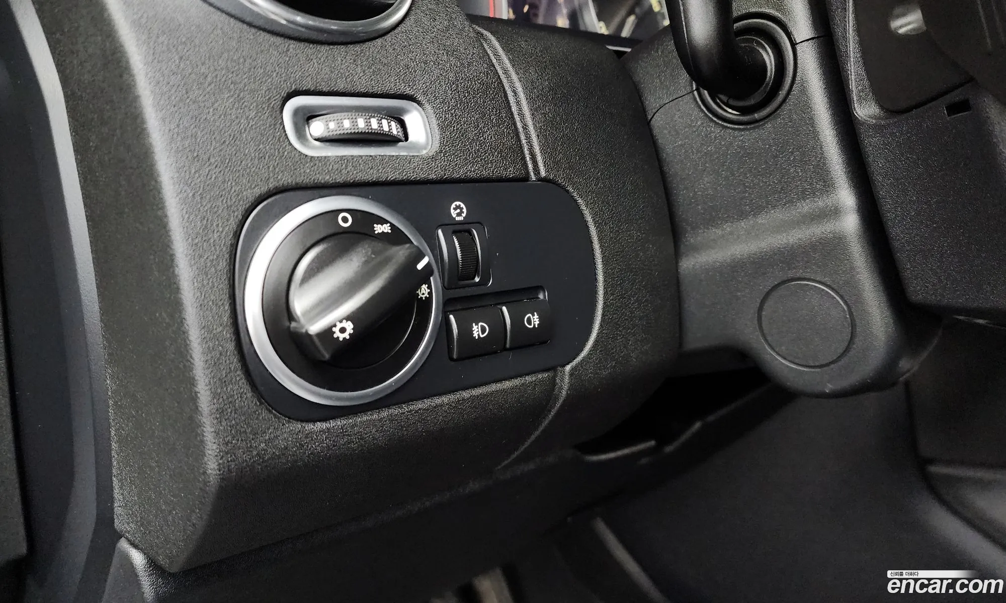 Land Rover Discovery 4 2015 SALLAAAG6FA743906 — 5